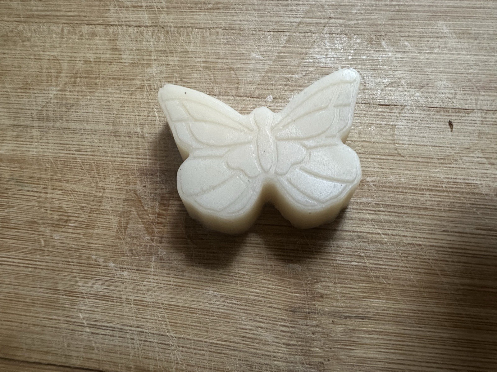 White Butterfly Shaped Body Soap Bars Set of 8 Multipack oatmeal honey vitamin E