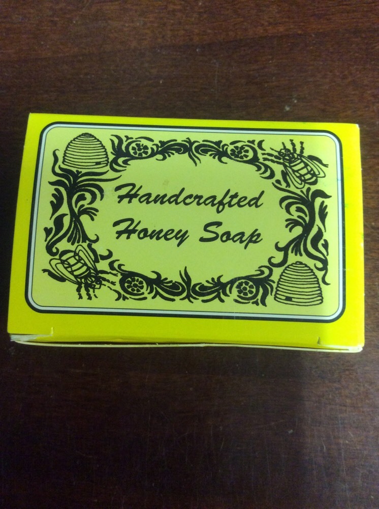 Cape Cod Cranberry Scent Handcrafted Honey Bar Soap 5 oz / 142 g