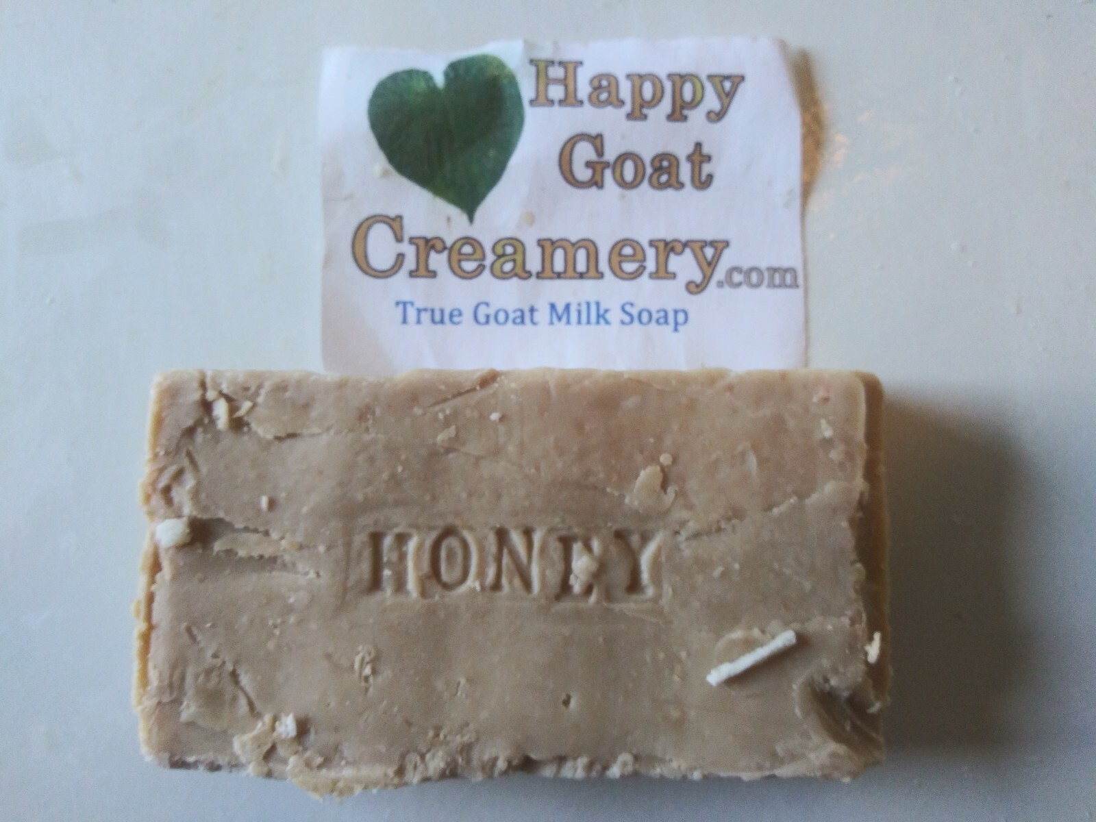 5 BARS GOAT MILK SOAP ESSENTIAL OIL LAVENDER CEDAR EUCALYPTUS OATMEAL AND HONEY