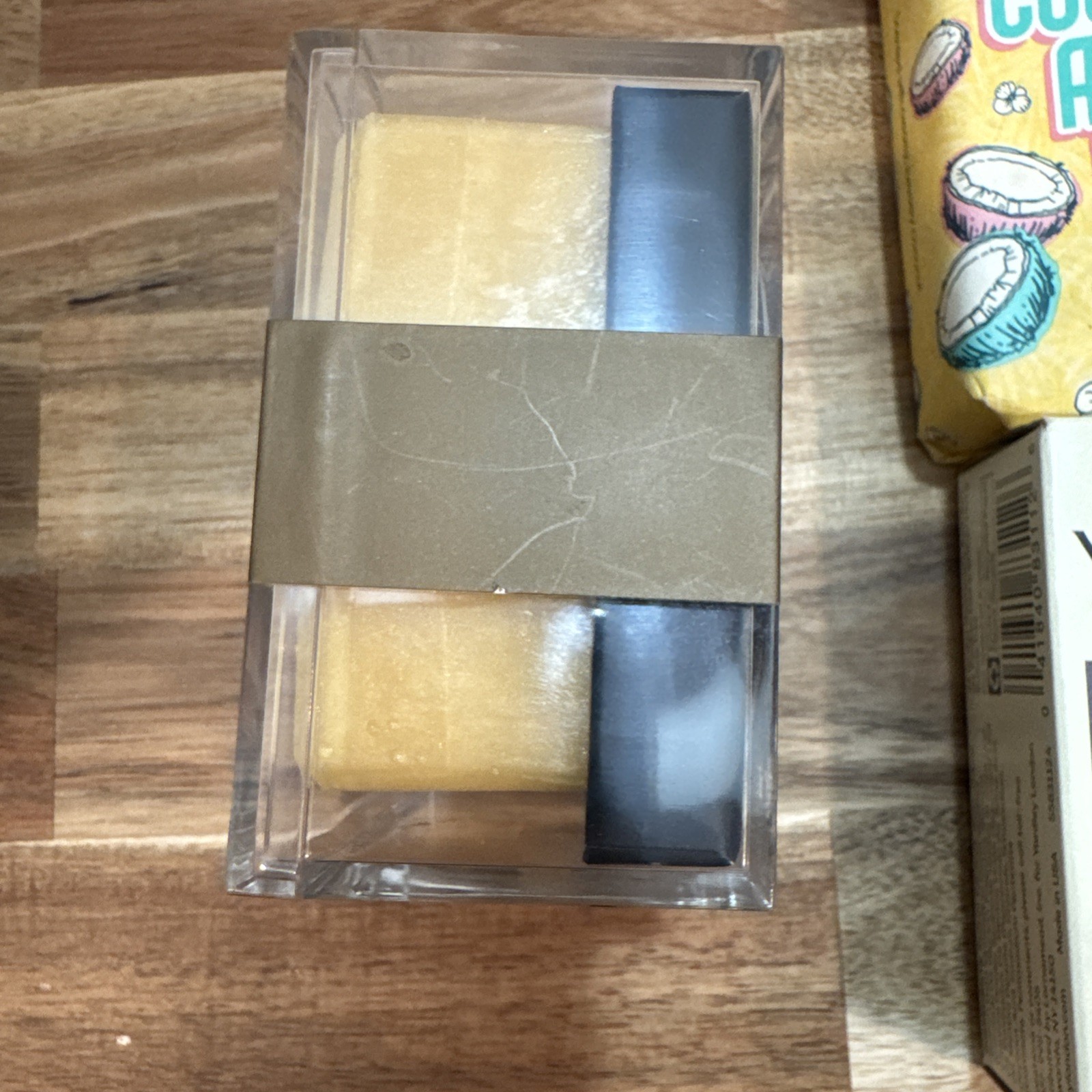 Beekman 1802 Lump Gold Shimmer Beauty Bar, Posh Coconuts Bar &3 Yardley Charcoal