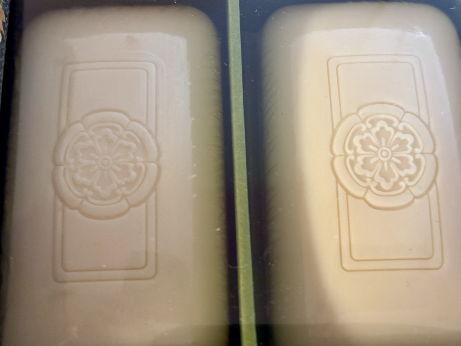 Lavender Soap Triple Milled, Punch Studio, 2 Bars Keepsake Box Oriental Fan