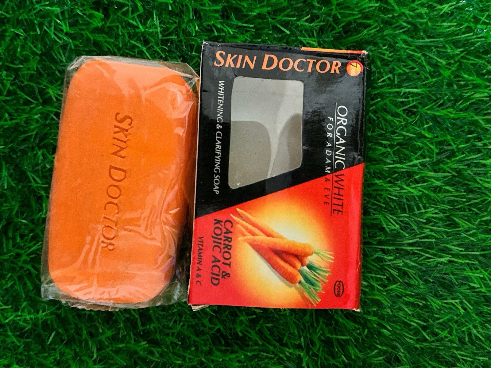1 Pc Organic Skin Doctor Whitening And Clarifying Carrot & Kojic Bar Soap.