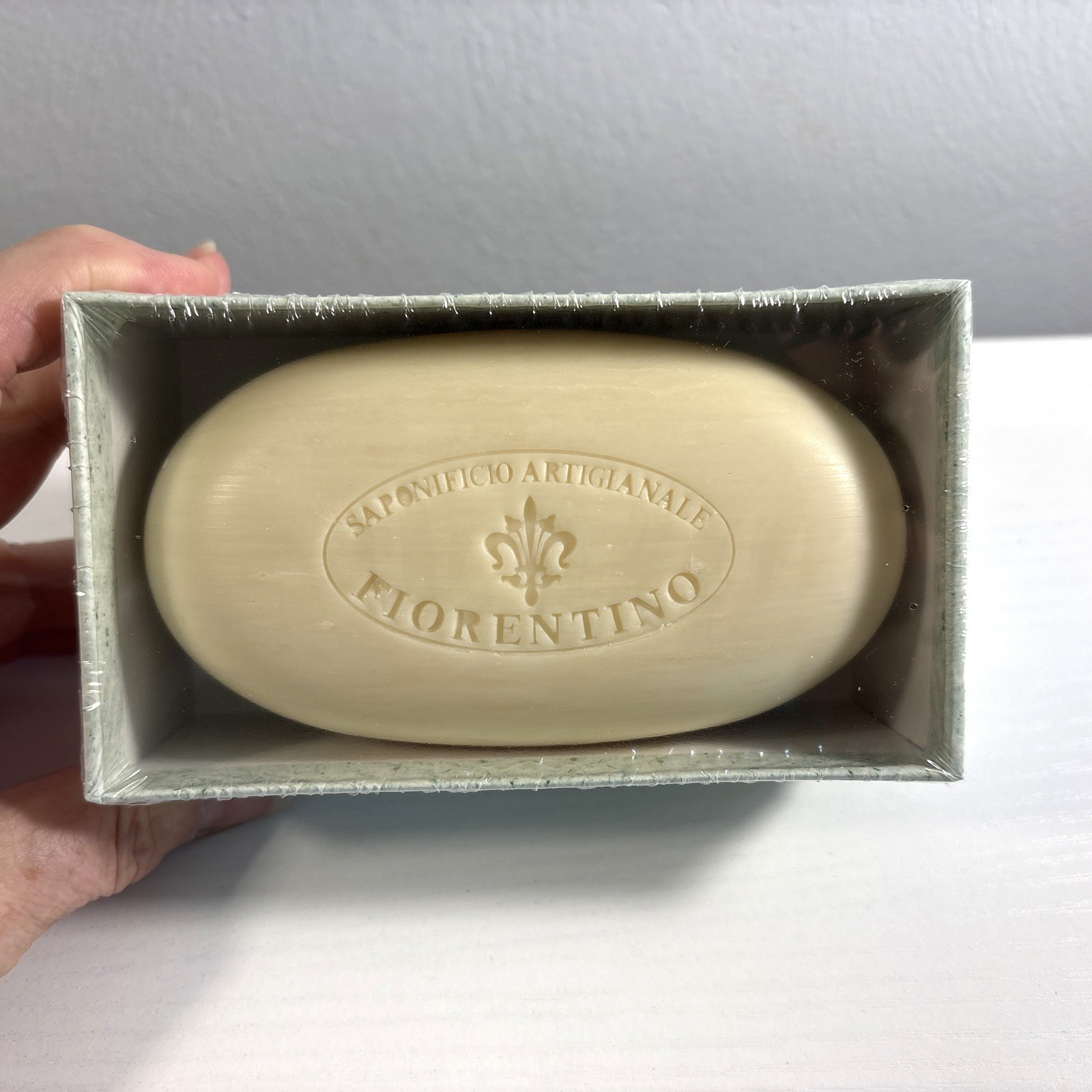 Avocado Moisturizing Soap Large 10.5 oz. Bar, Made In ITALY, SEALED – NEW IN BOX