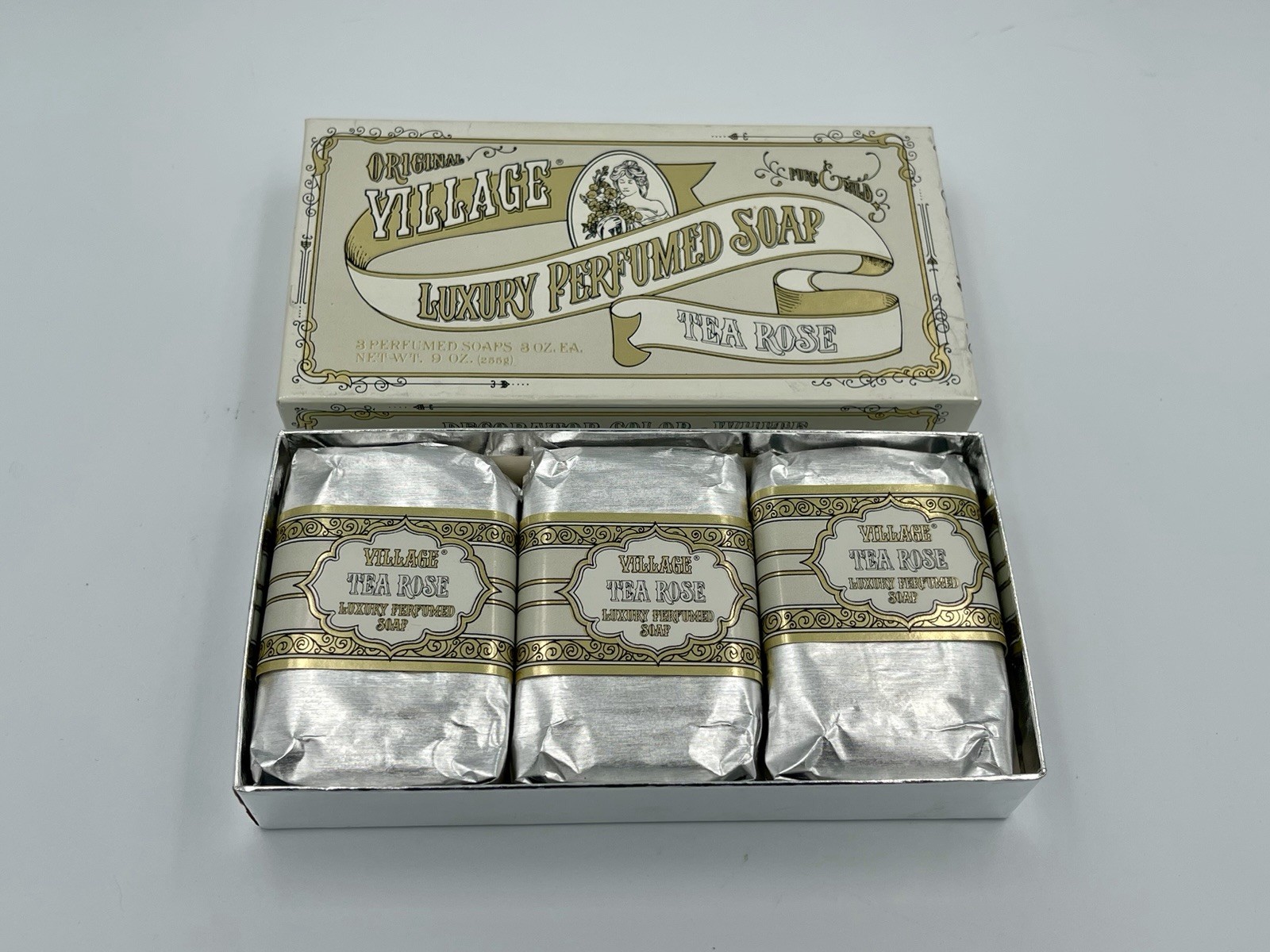 Village Tea Rose Luxury Perfumed Soap Set – 3 Bars – 1977 Vintage NOS Boxed