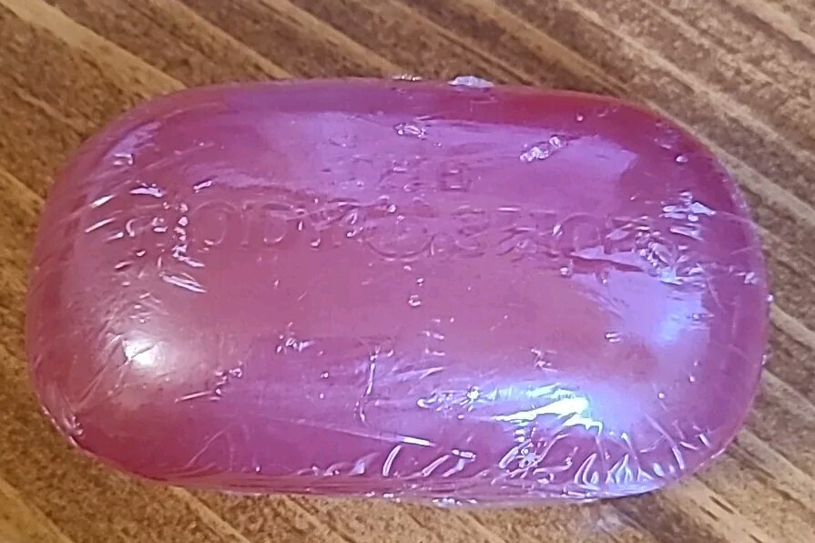 The Body Shop Rose Soap 100g Made In USA Ref 23704
