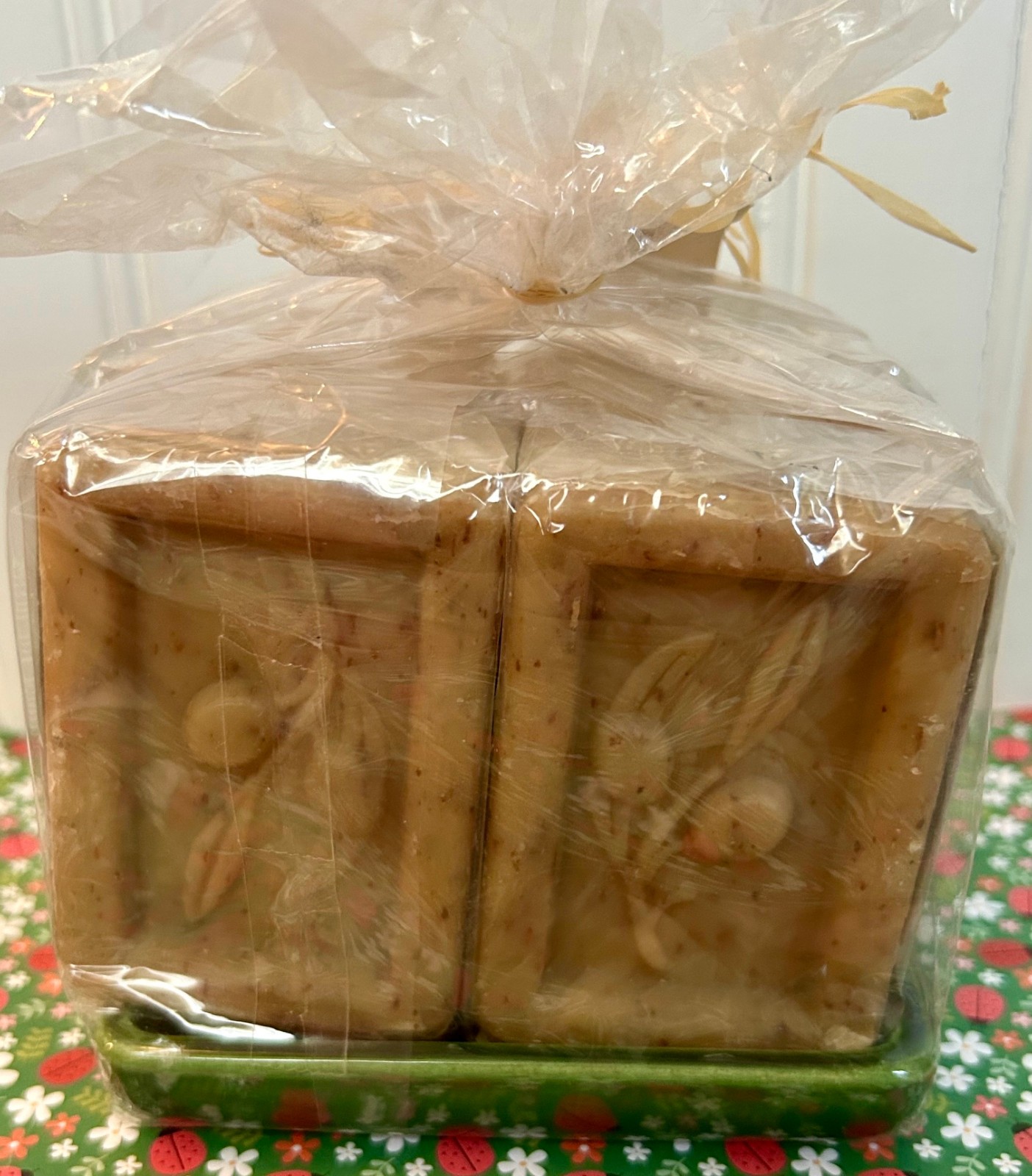L’Occitane (4) OLIVE TREE LEAVES BAR SOAP + GREEN SOAP DISH SET 5.3 oz EA