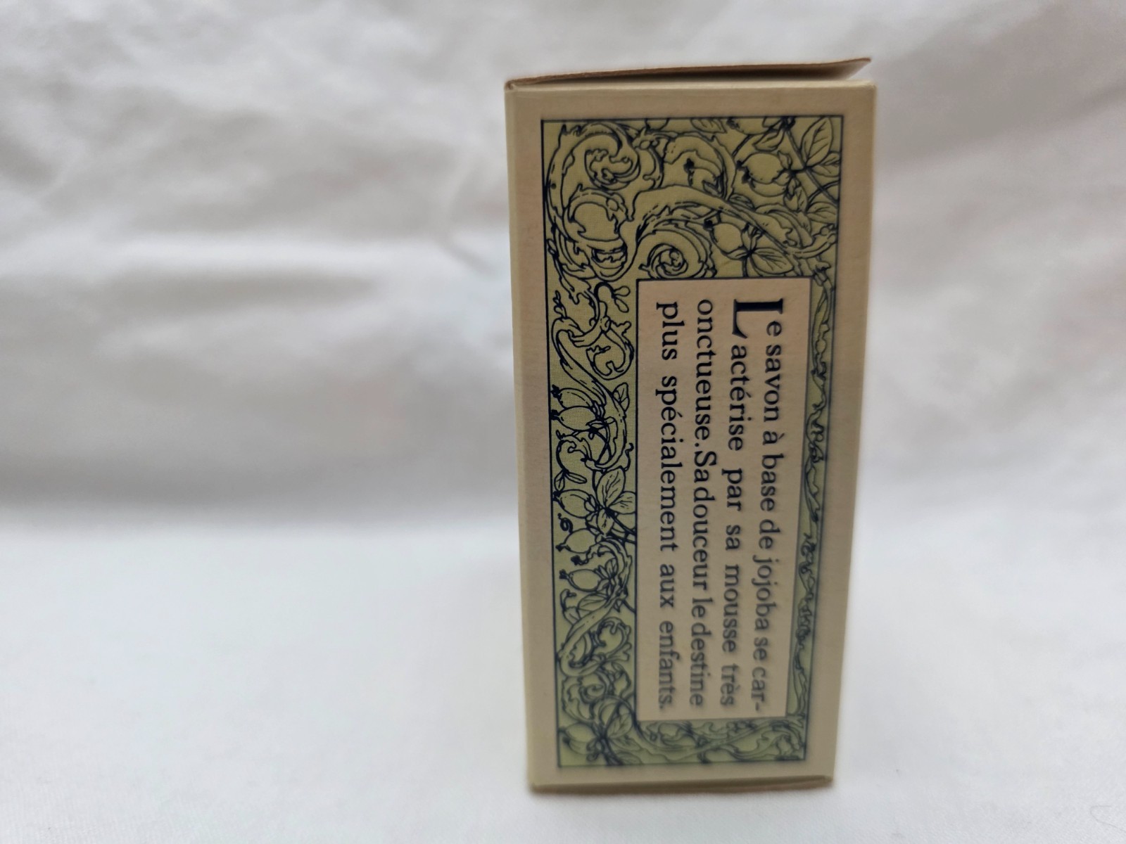 Vintage 1978 Crabtree & Evelyn Sea Shell Soap with Jojoba Oil 85 g / 3 oz