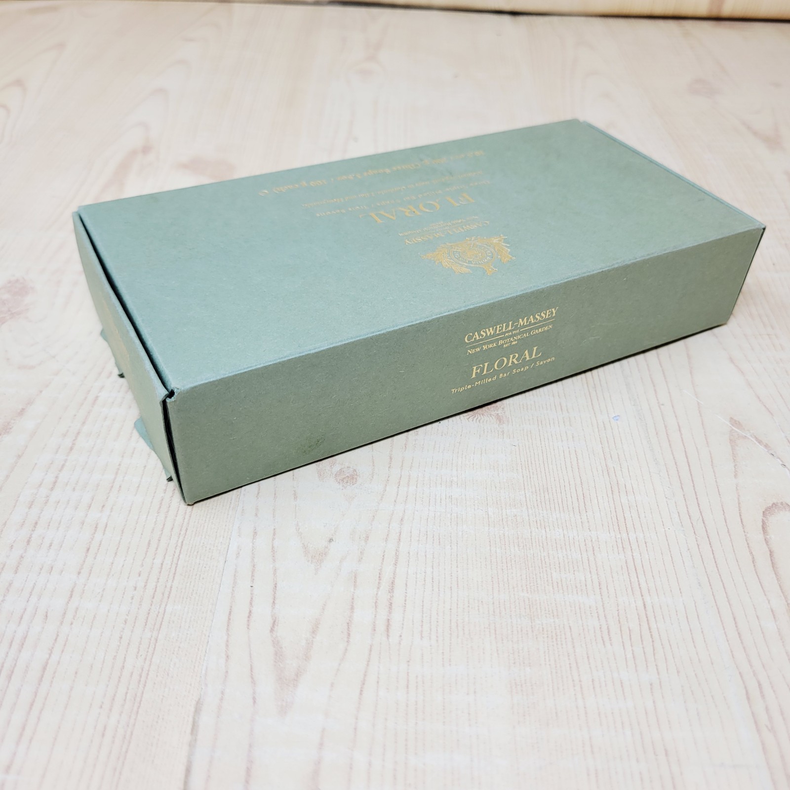 Caswell & Massey Bar Soap Trio Lilac, Gardenia & Honeysuckle – Triple Milled