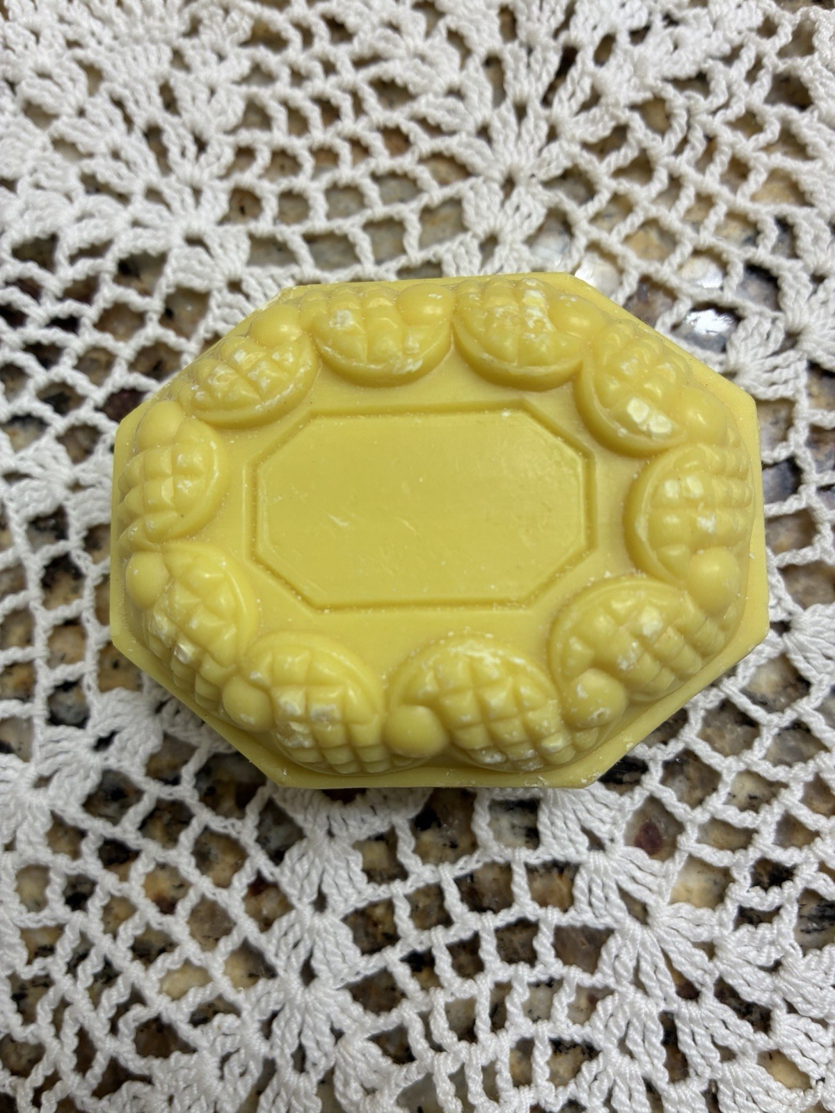 Vintage Decorative Bar Soaps By Avon Lot Of 4 ***Preowned*** Good Condition