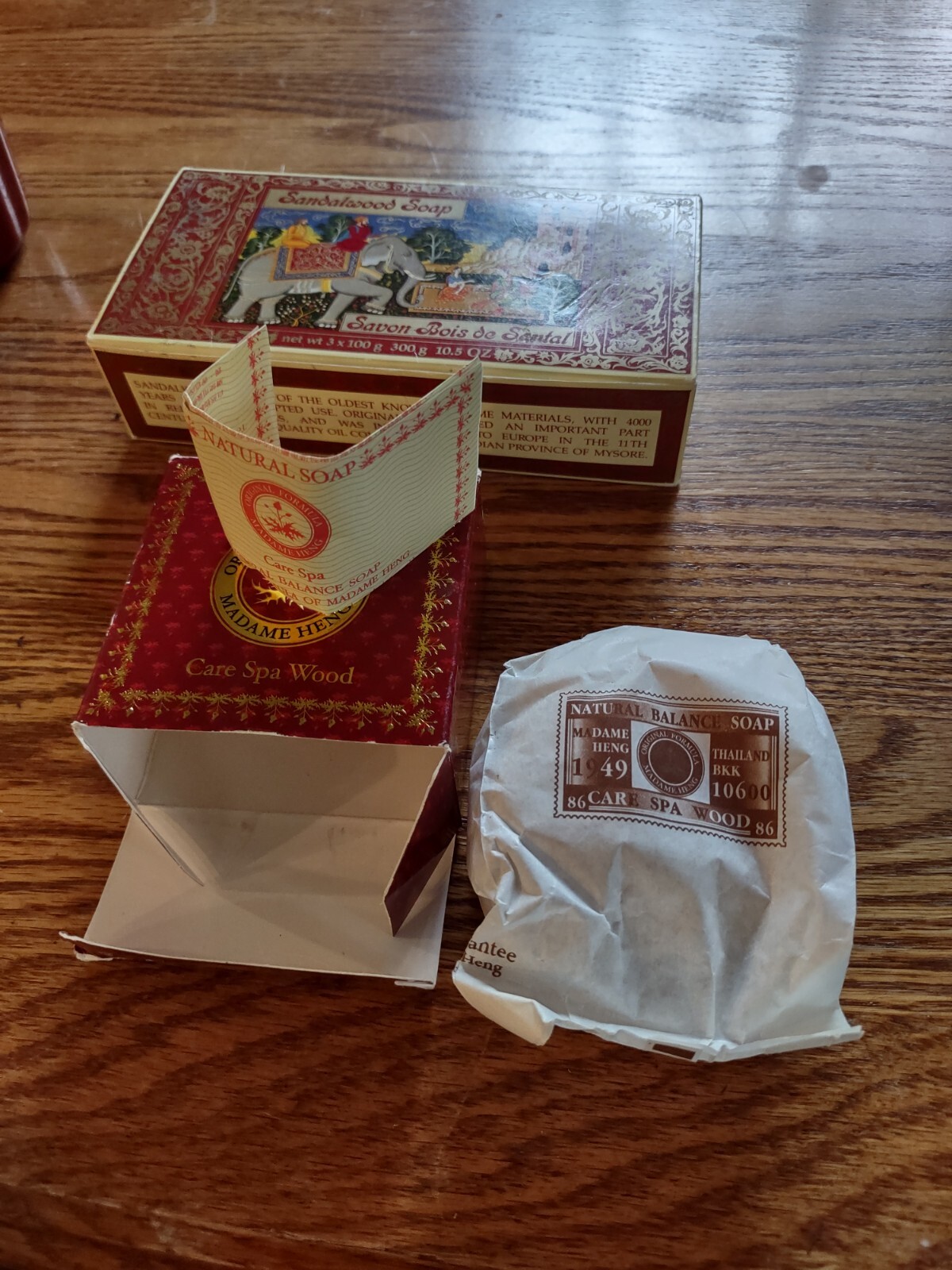 Crabtree and Evelyn Sandalwood Soap Set of three boxed bars 3.5oz each very rare