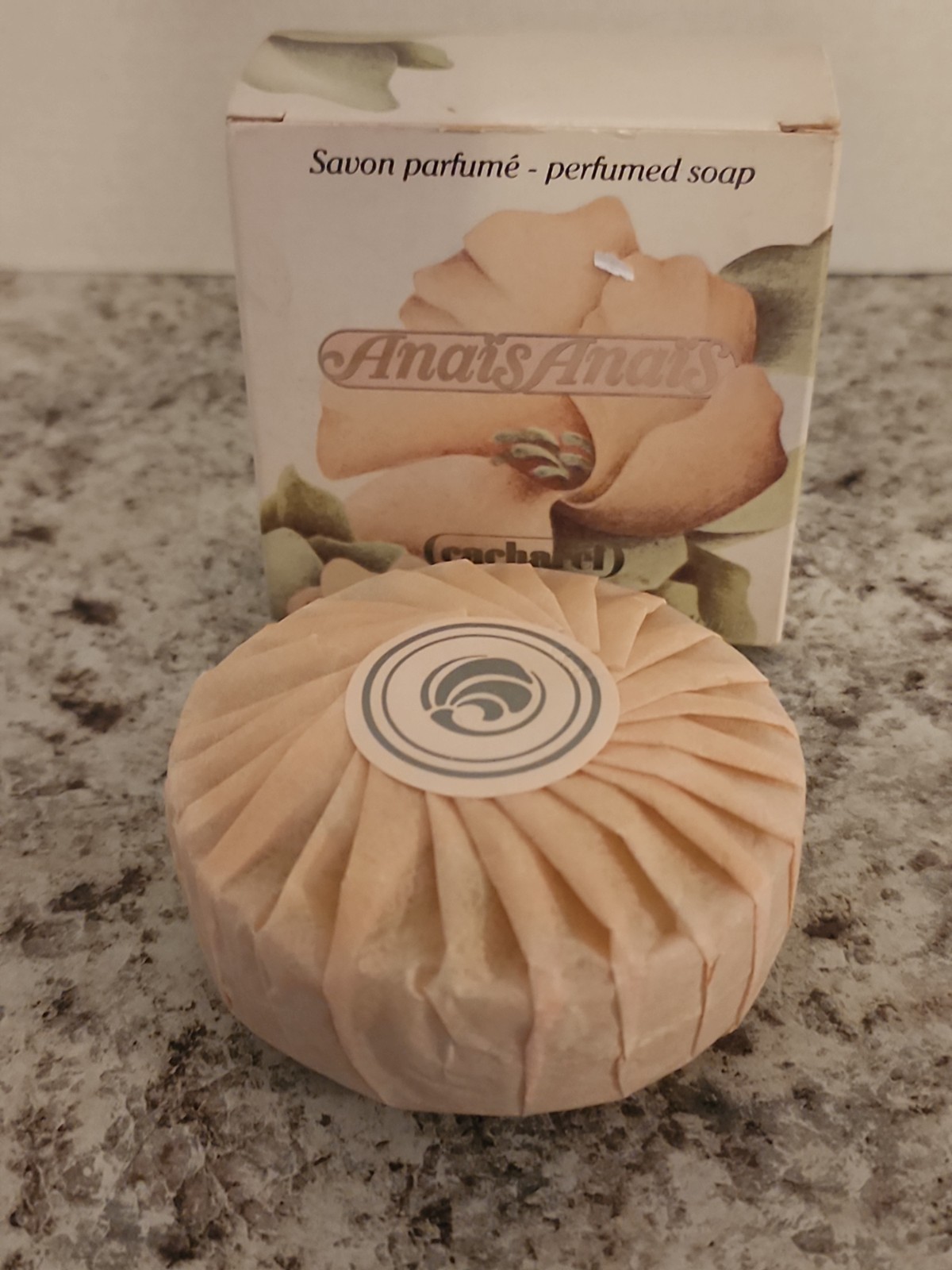 VINTAGE CACHAREL ANAIS ANAIS 3.5 Oz. 100G PERFUMED SOAP (NEW WITH BOX) NOS