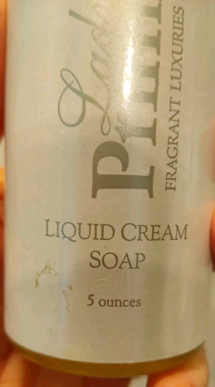Lady Primrose Liquid Cream Soap RARE Retired Full Size