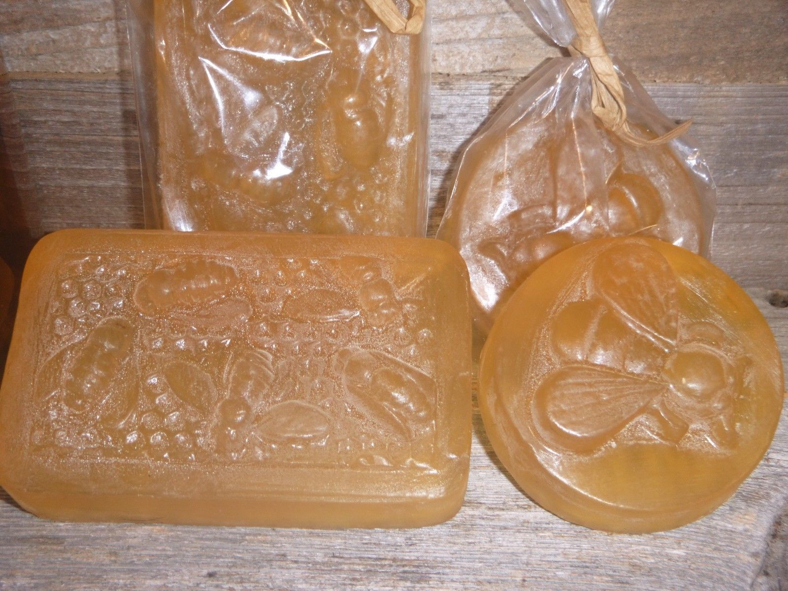 Honey Facial Bar-Honey & Myrrh – Antiseptic, Detoxifying ,Antiinflammatory