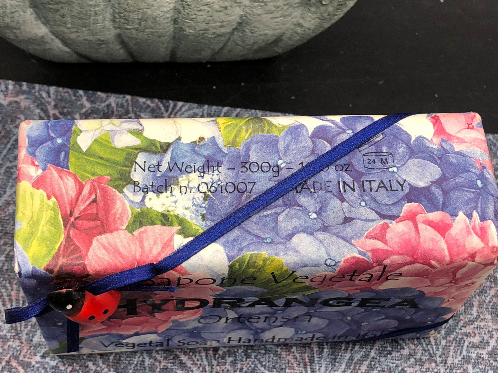 Sapone Vegtale Hydrangea scented Soap 300g/10.6 oz Italy