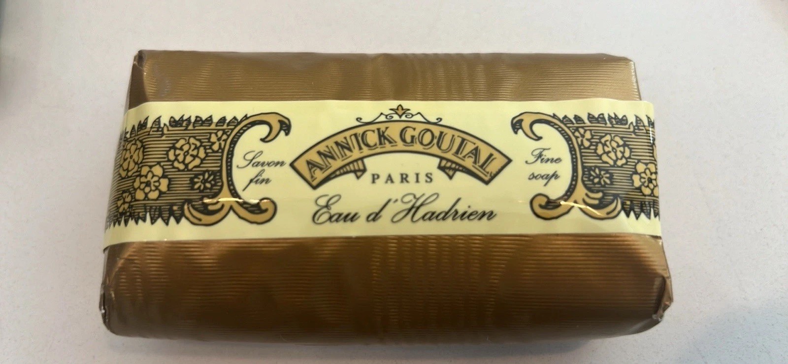 ANNICK GOUTAL Perfume Set 4.16oz. gold-wrapped soaps Gardenia Passion & Hadrien