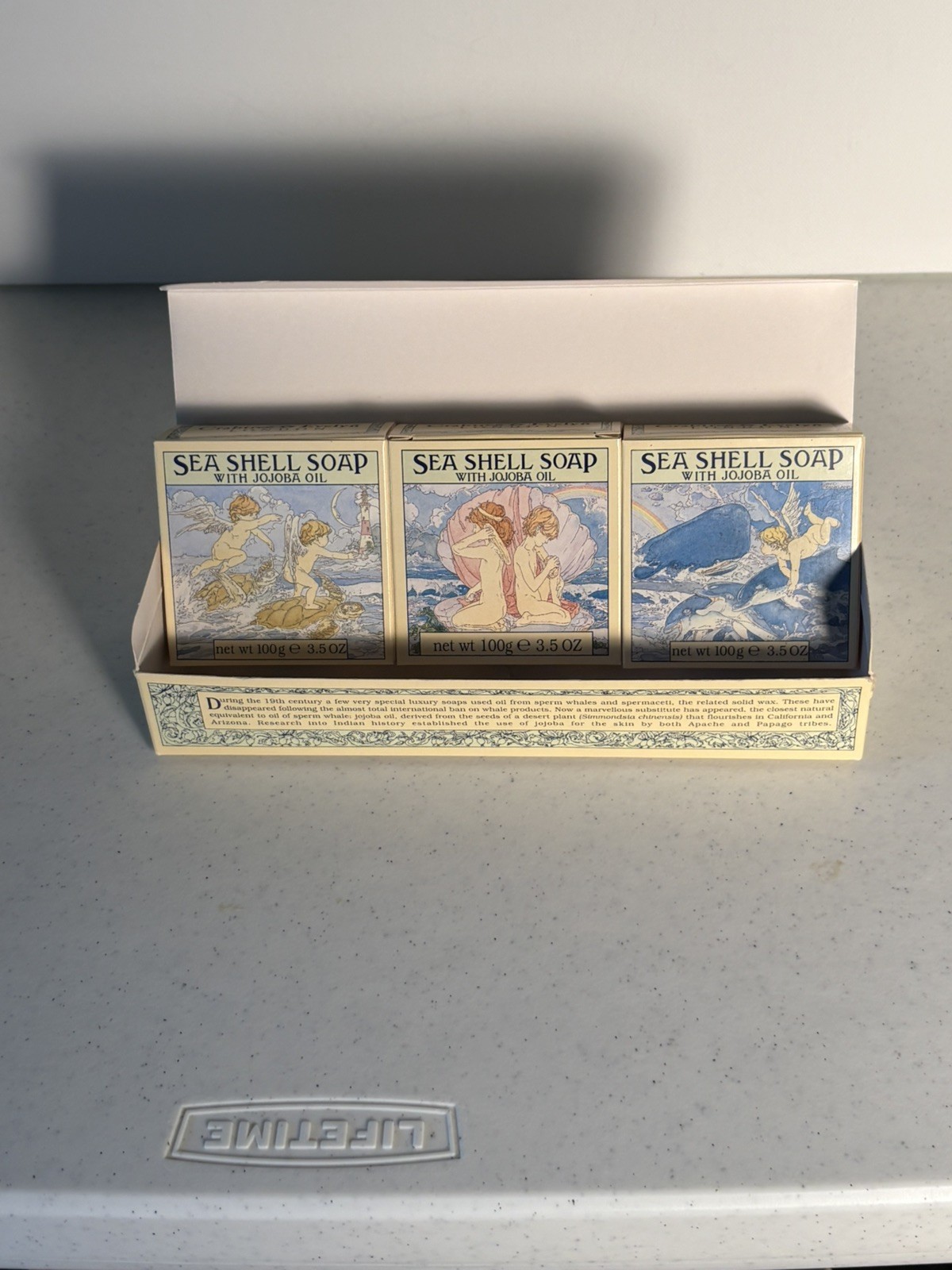 Crabtree & Evelyn Jojoba Oil Triple Milled Sea Shell Soap Box Of 3