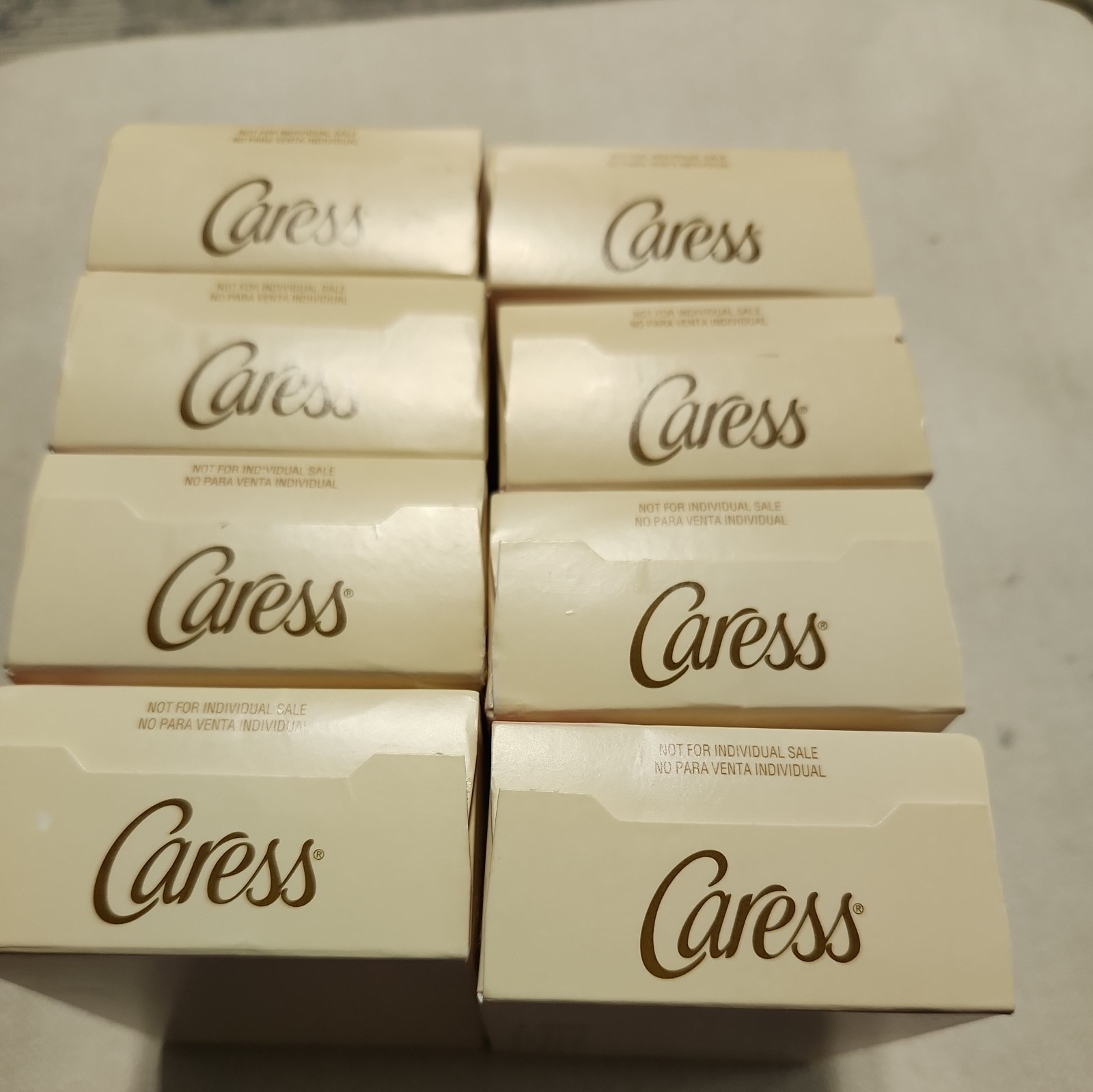 Lot of 8 Caress Beauty Bar Soap ENDLESS KISS Creamy Vanilla Sandalwood 4 Oz bars