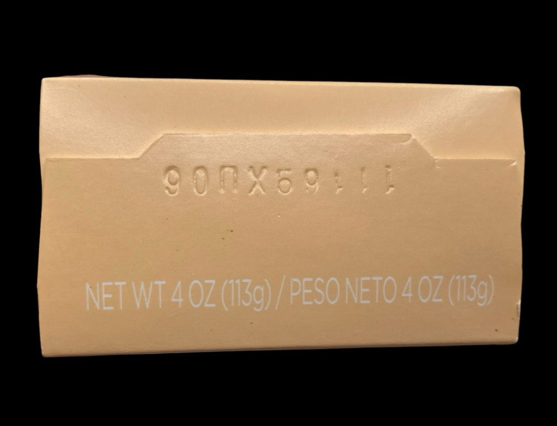 Caress Daily Silk Beauty Bar Soap 4oz Silky Soft Skin Floral Fusion Oil NOS