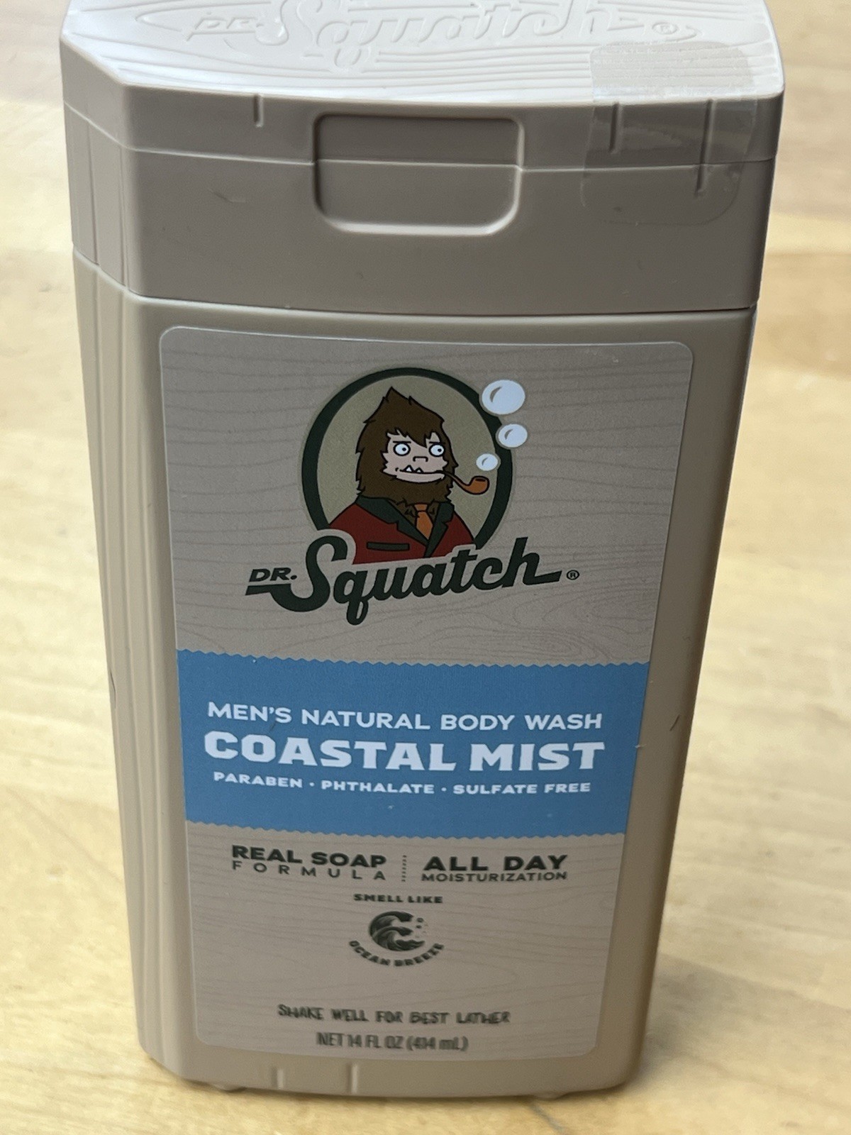 Dr. Squatch Men’s Natural Body Wash coastal mist 14 Fl Oz