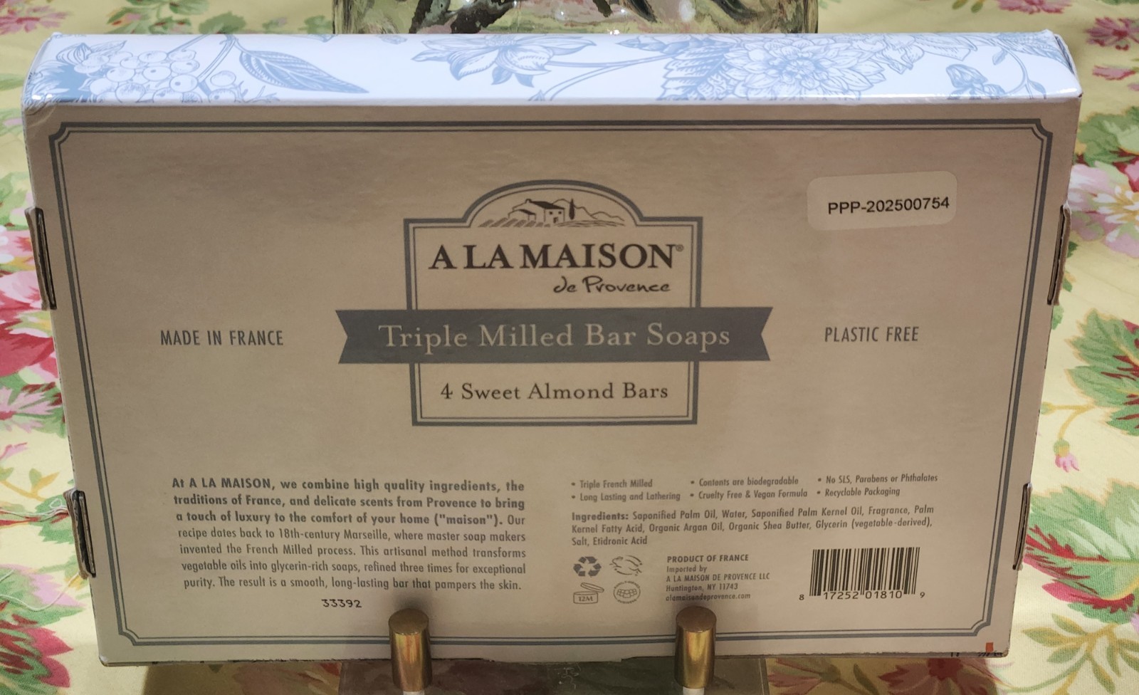 A La Maison De Provence Triple Milled Set of 4 Sweet Almond Soap Bars New in Box