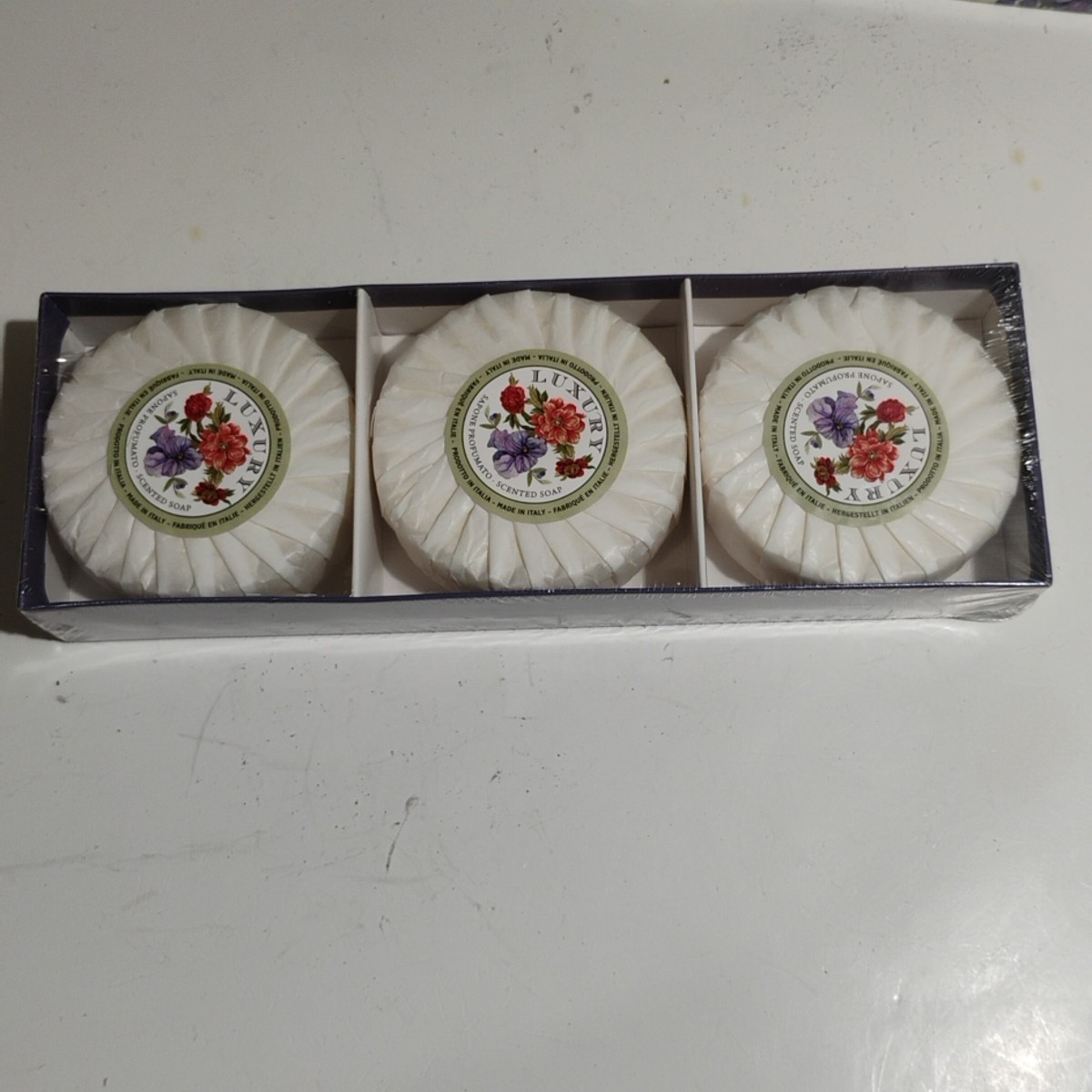 Sweet Violet Luxury Bath Soap Made In Florence Italy New Sealed 3 Cakes