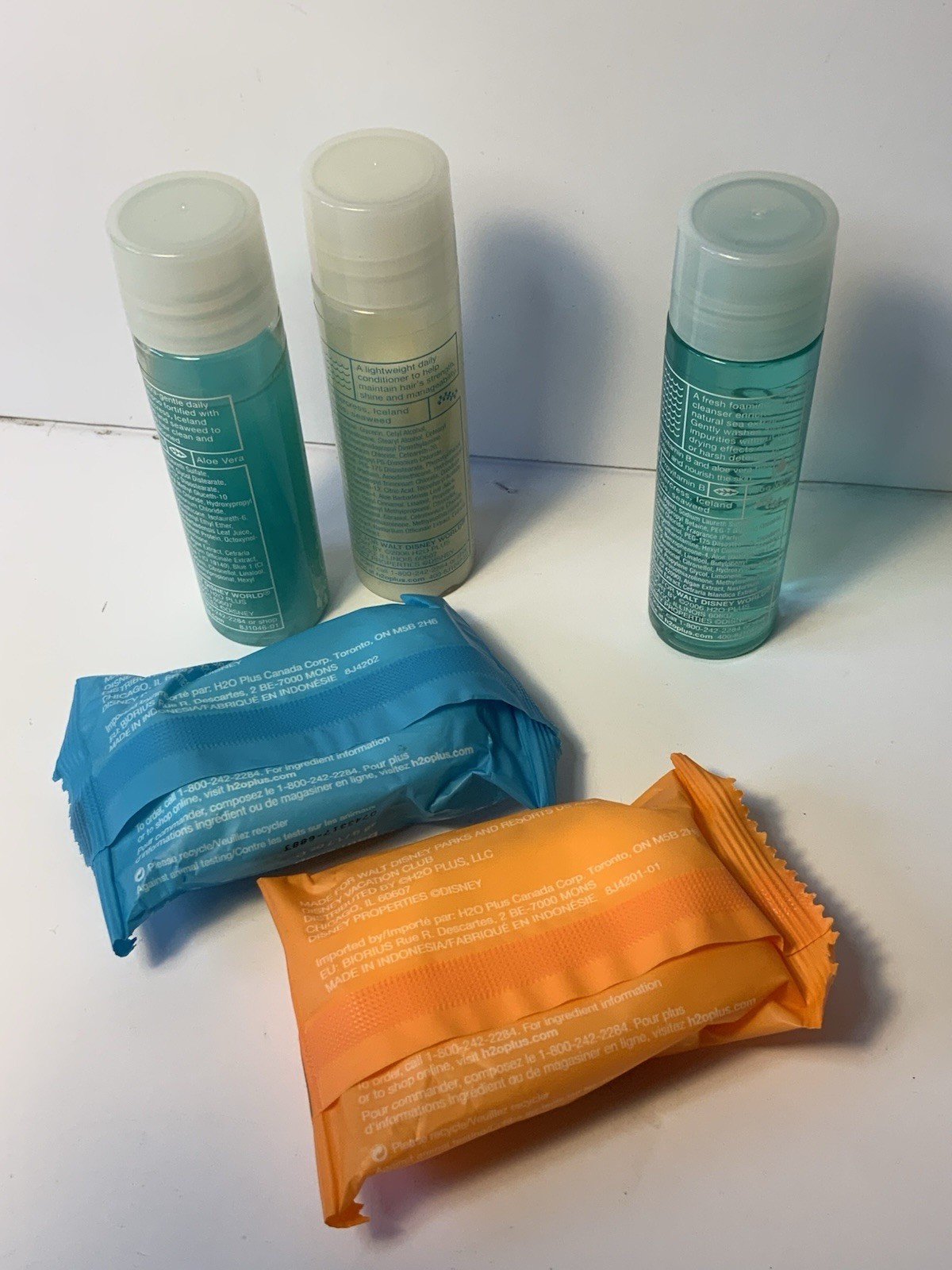 Disney Resort Soaps – H2O Aquatics- 3 Bottles & 2 Bars