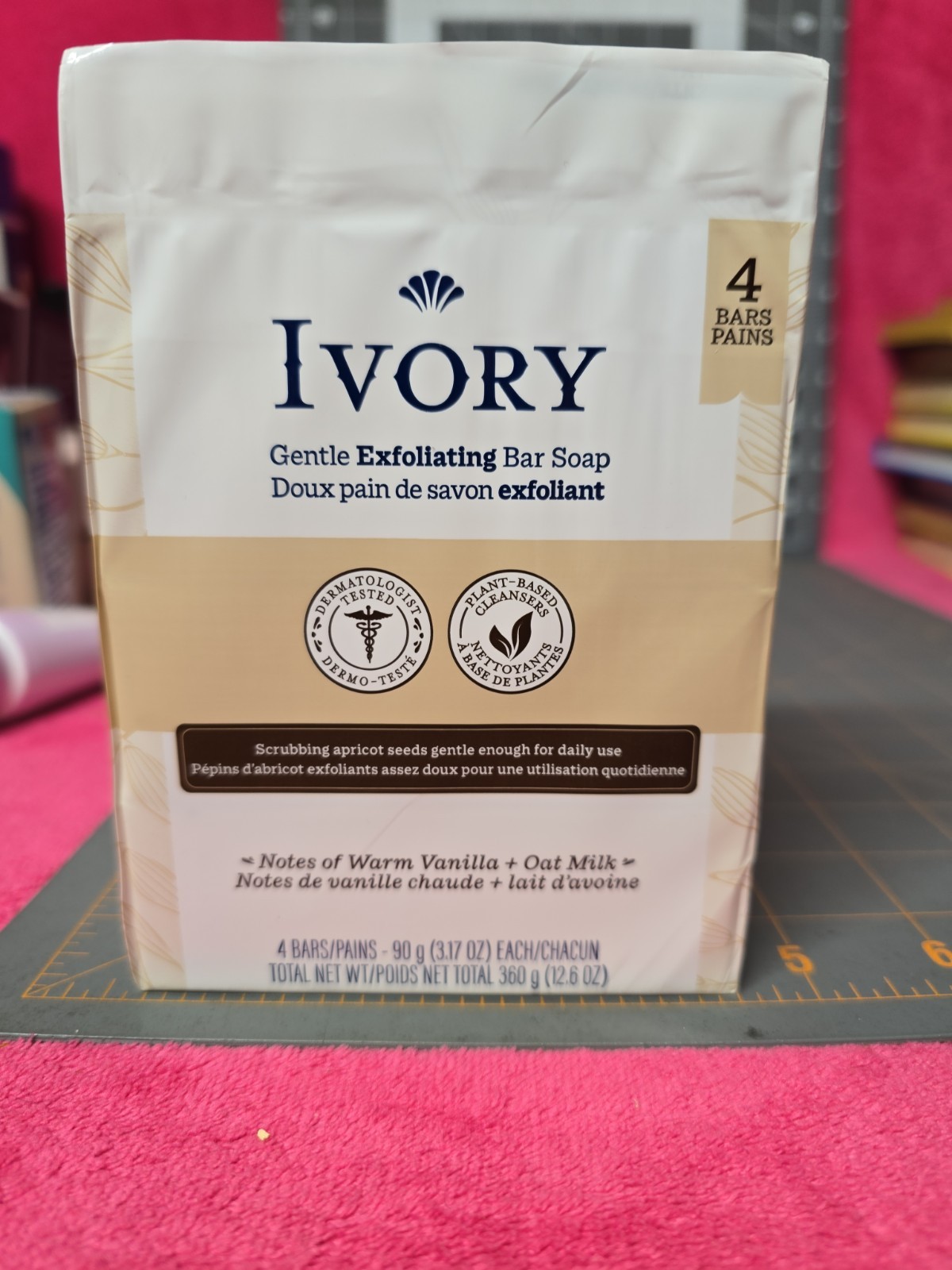 Ivory Gentle Exfoliating Bar Soap 4 Bars 3.17 Oz Each NIPS Vanilla & Oat Milk