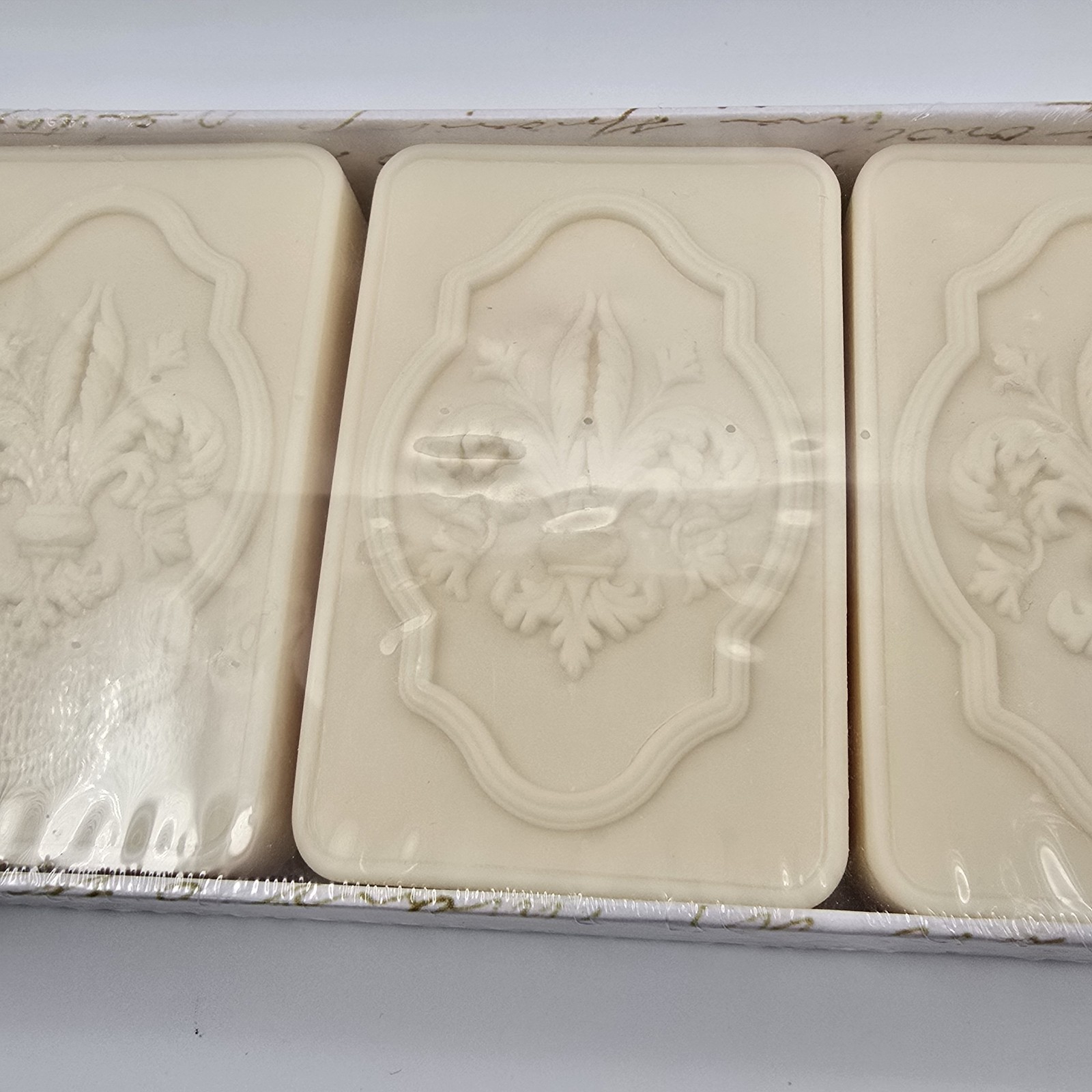 Saponificio Artigianale Fiorentino 1 Goat Milk Scented Vegetable Soaps 3×4.40oz