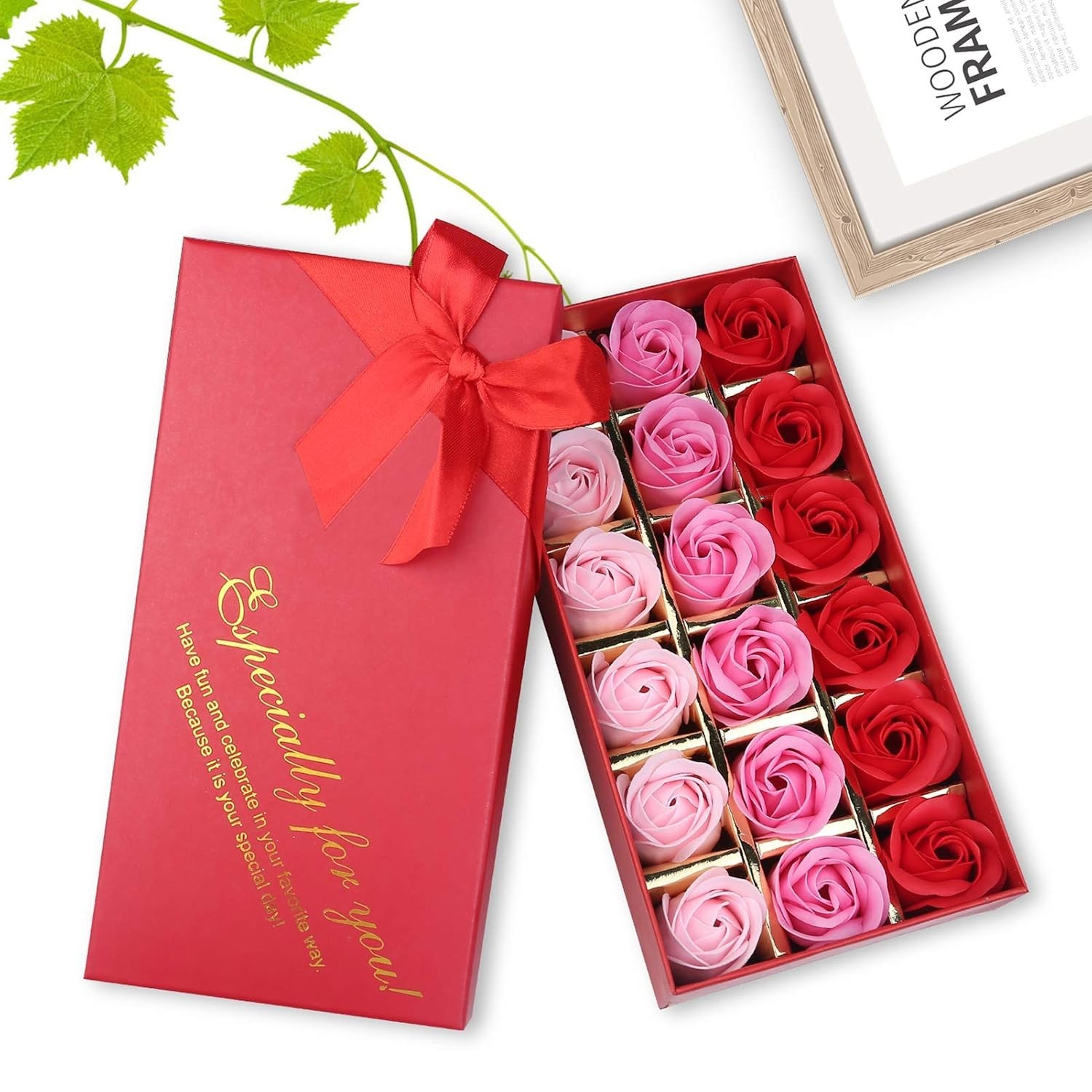 18PCS Gradient Red Rose Soaps – Ideal for Birthdays, Anniversaries & Valentine’s