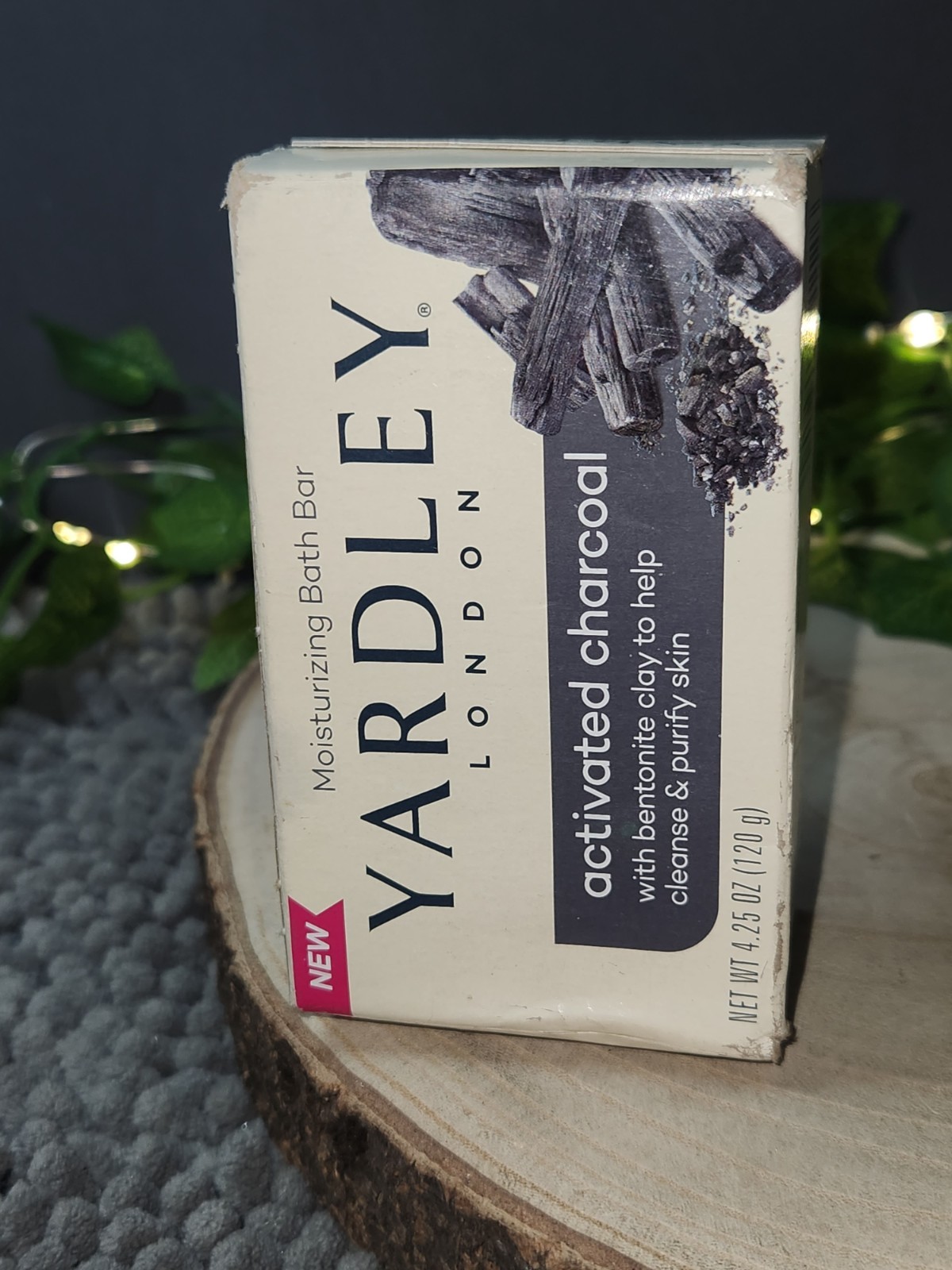 Yardley London Activated Charcoal W/ Clay Moisturizing Bar Soap – New 4.25 oz