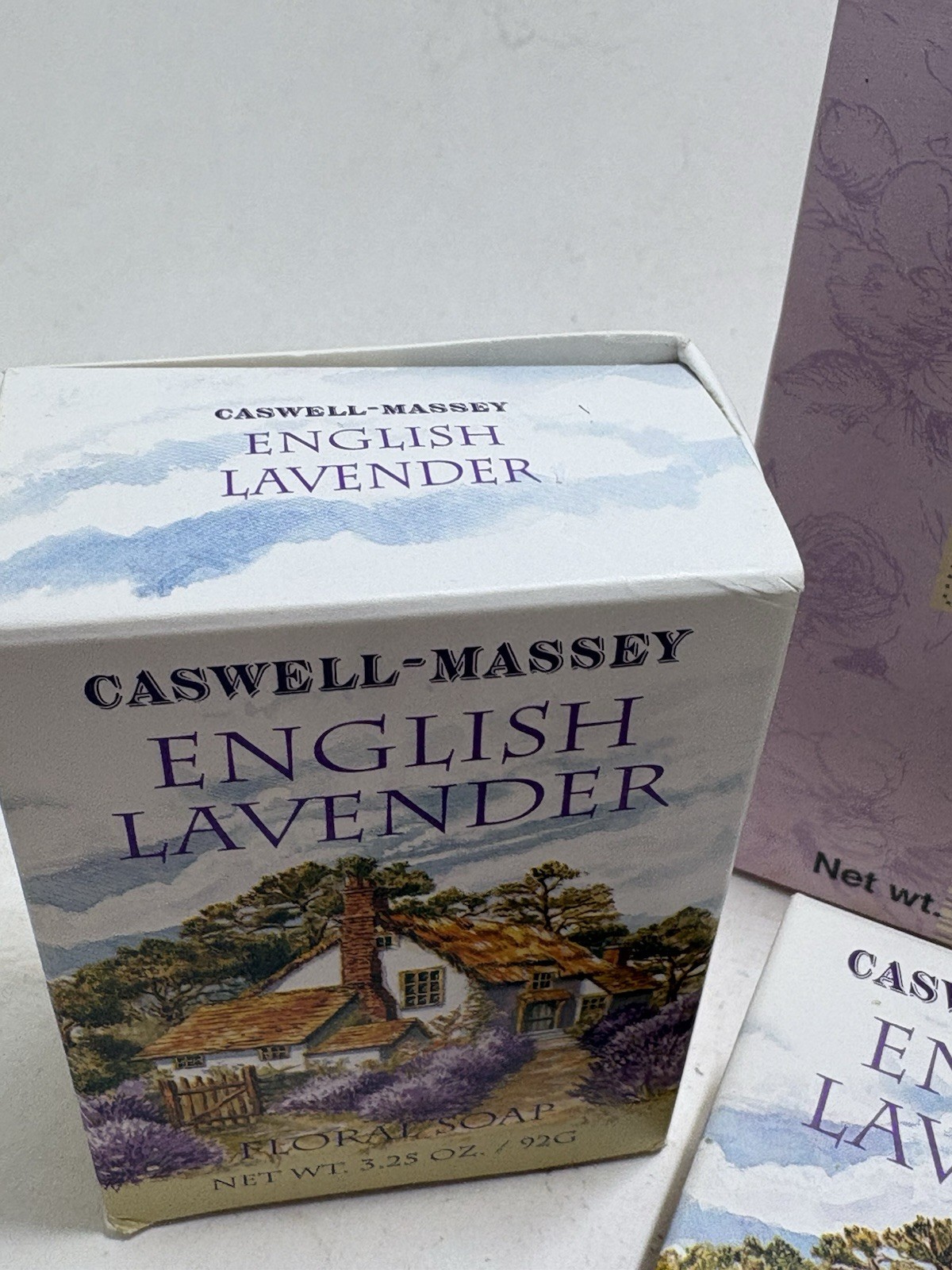 Caswell-Massey English Lavender Soap Trio (3.25 oz) = Lavender Vanilla Bath Soak