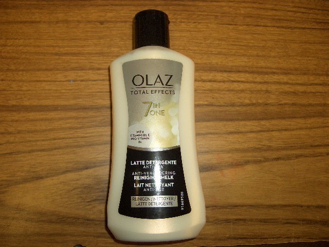2-OLAY (OLAZ) Total Effects 7 in one Anti-Aging Facial Cleansing Milk 6.7 oz ea