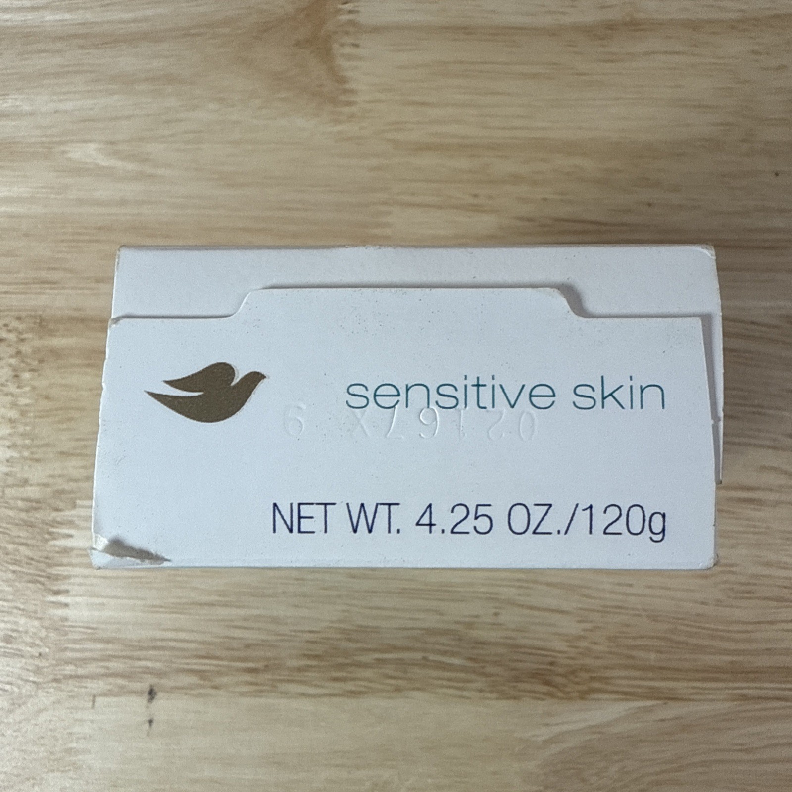 6 Dove Beauty Bar Soap Sensitive Moisturizing Creme, Unscented 3.75oz / 2 Extras