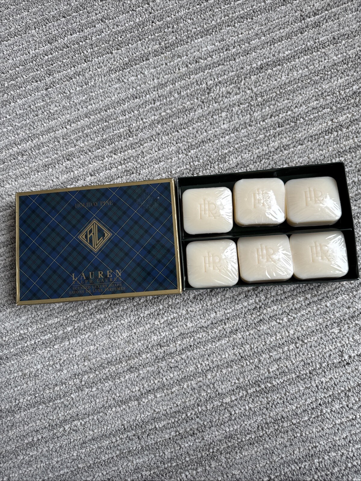 NEW! VINTAGE! Ralph Lauren HOLIDAY PINE Soap SEALED! Box Lot of 6 Bars! GREAT!!