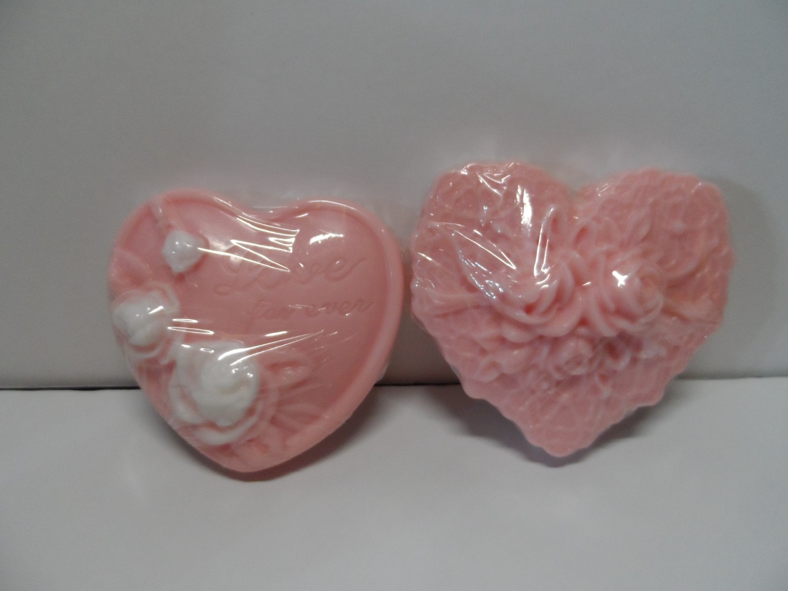 Lot of 2 Roses and Hearts Love Forever Decorative Soaps Pink/White