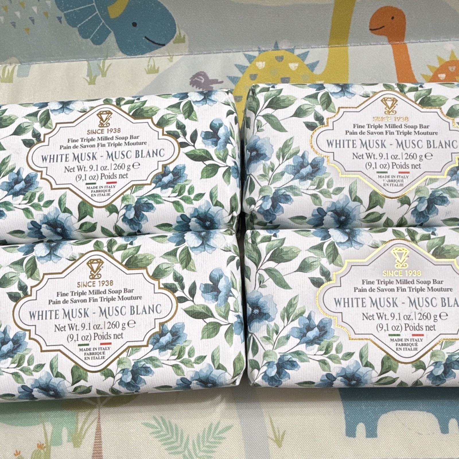 Timeless Elegance: 4-Pack White Musk Soap Bars, Floral Wrap, 9.1 oz Each