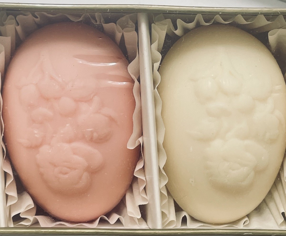 Scottish Fine Soaps Sculptured Eggs Triple Milled Vegetable Soap 6 Piece VTG NEW