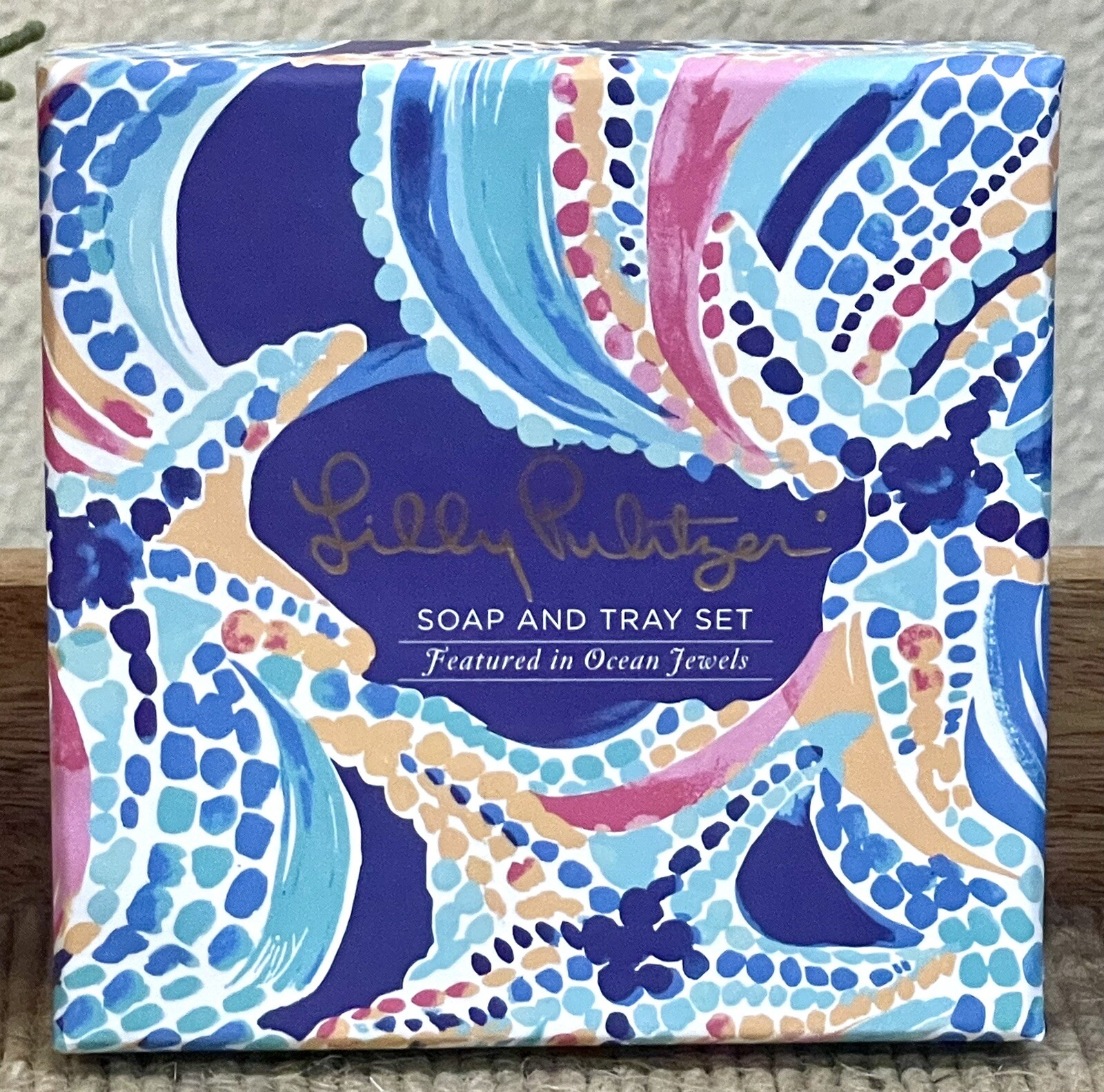 LILLY PULITZER “Ocean Jewels” Soap and Tray Set – New in Box