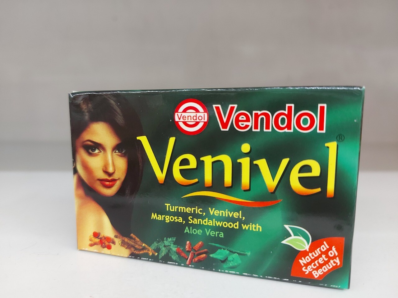 Heble Vendol Venival SandalWood With Aloe Vera,Mangosa,Venivel ,Turmeric Natural
