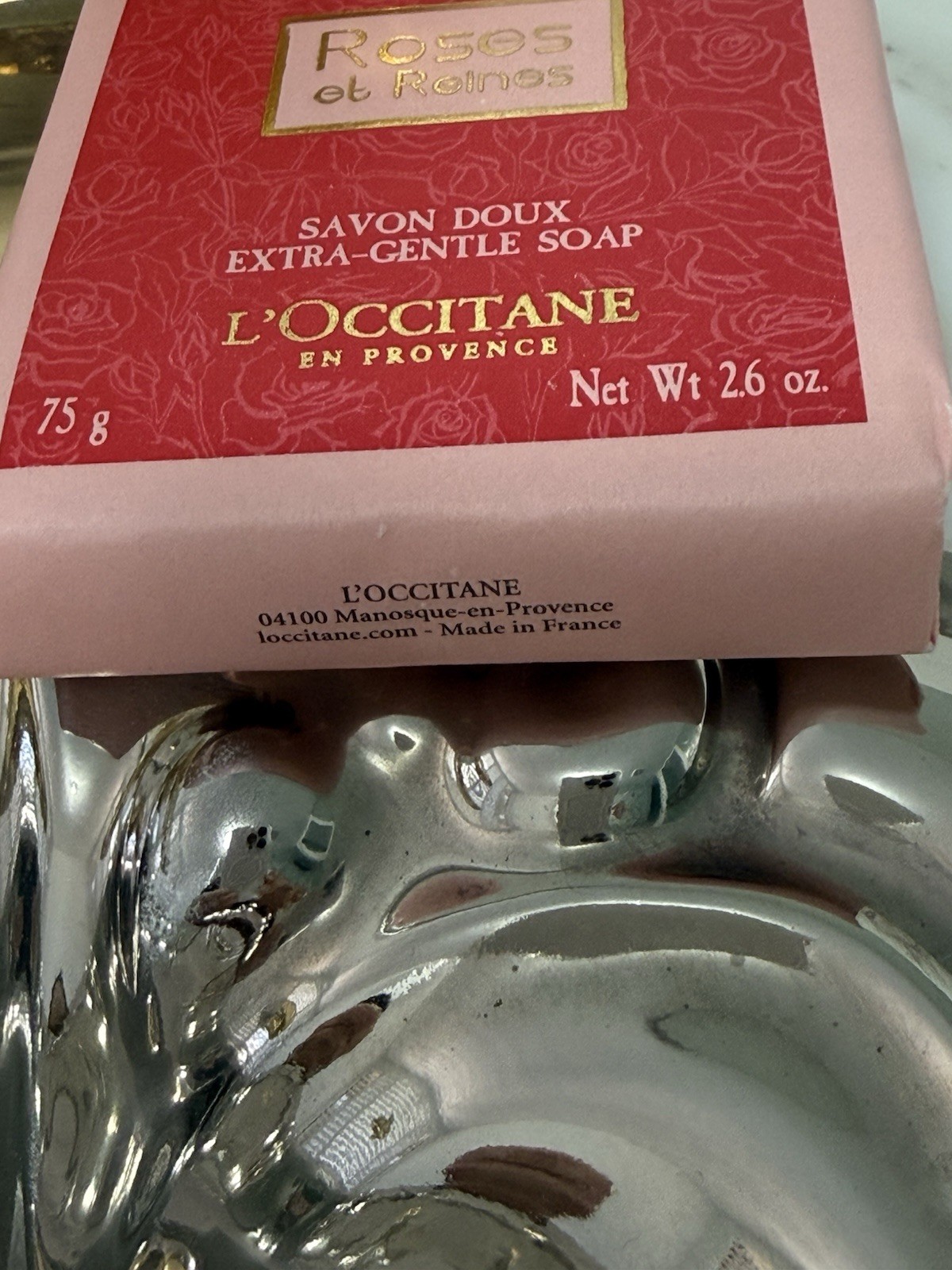 L’Occitane Extra Gentle Soap Roses et Relnes 2.6 Oz