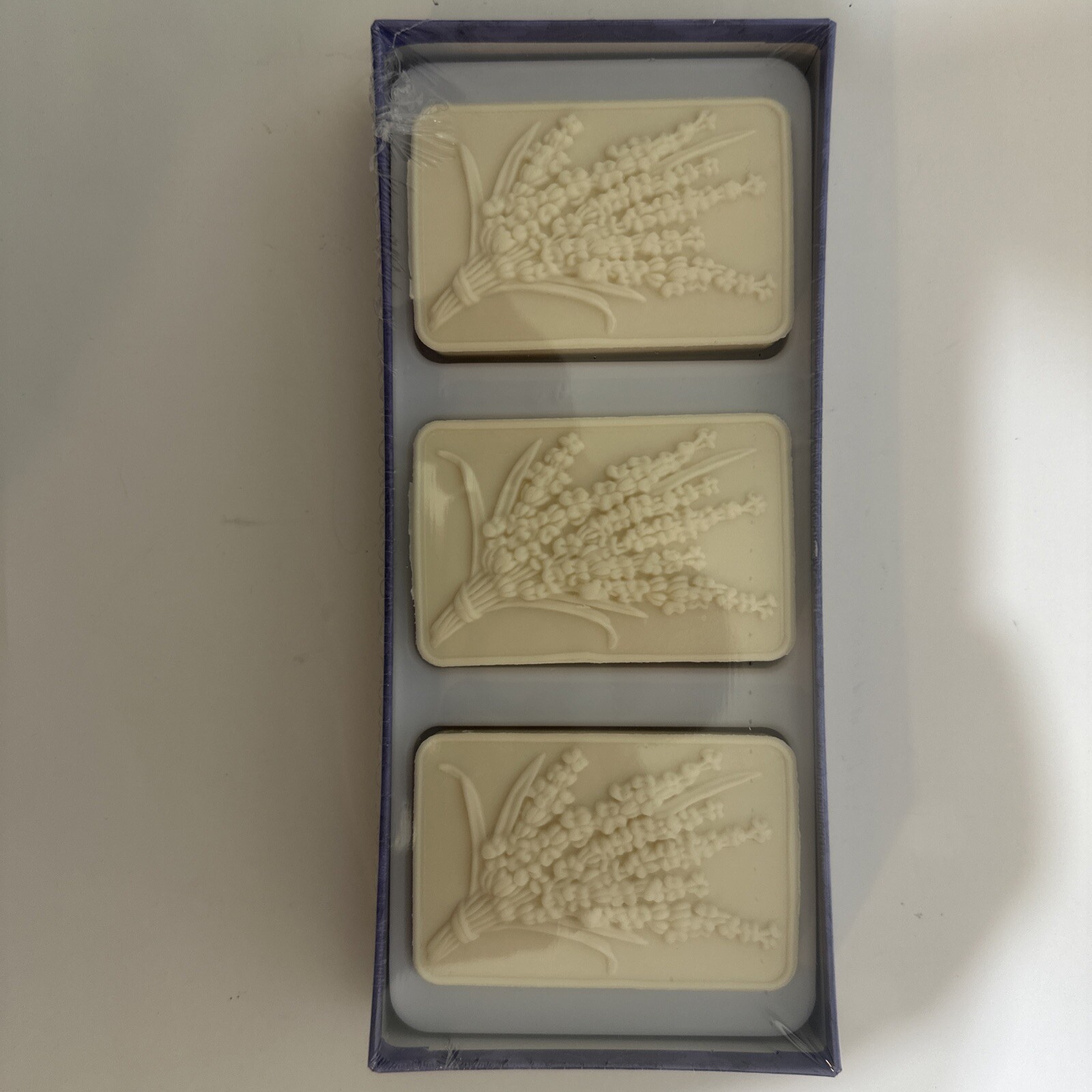 Handmade New Florentine Soaps Lavender Italian Made 3 Units 4.40oz Each