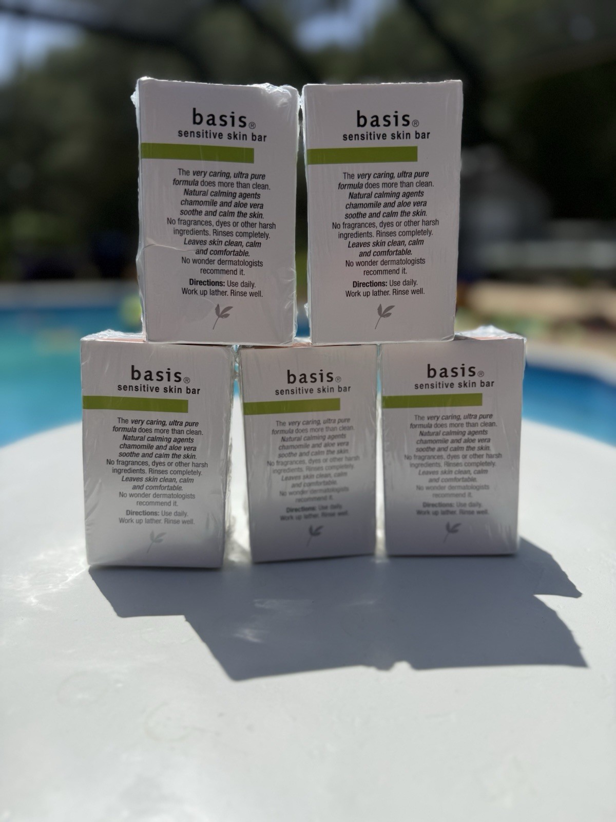 (5) Basis Sensitive Skin Bar Soap – Cleans and Soothes with Aloe Vera