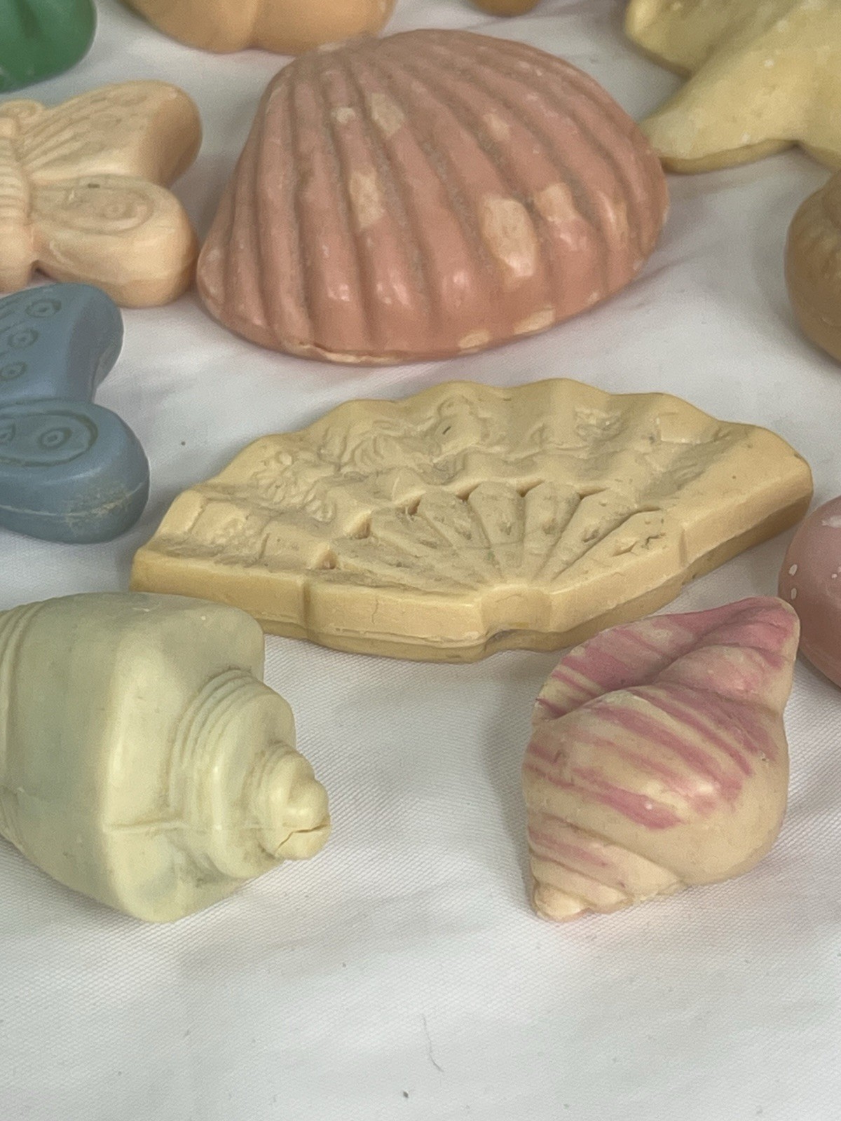 Vintage Guest Colorful Shaped Soap Seashells Butterflys Swans Bears Lot of 15