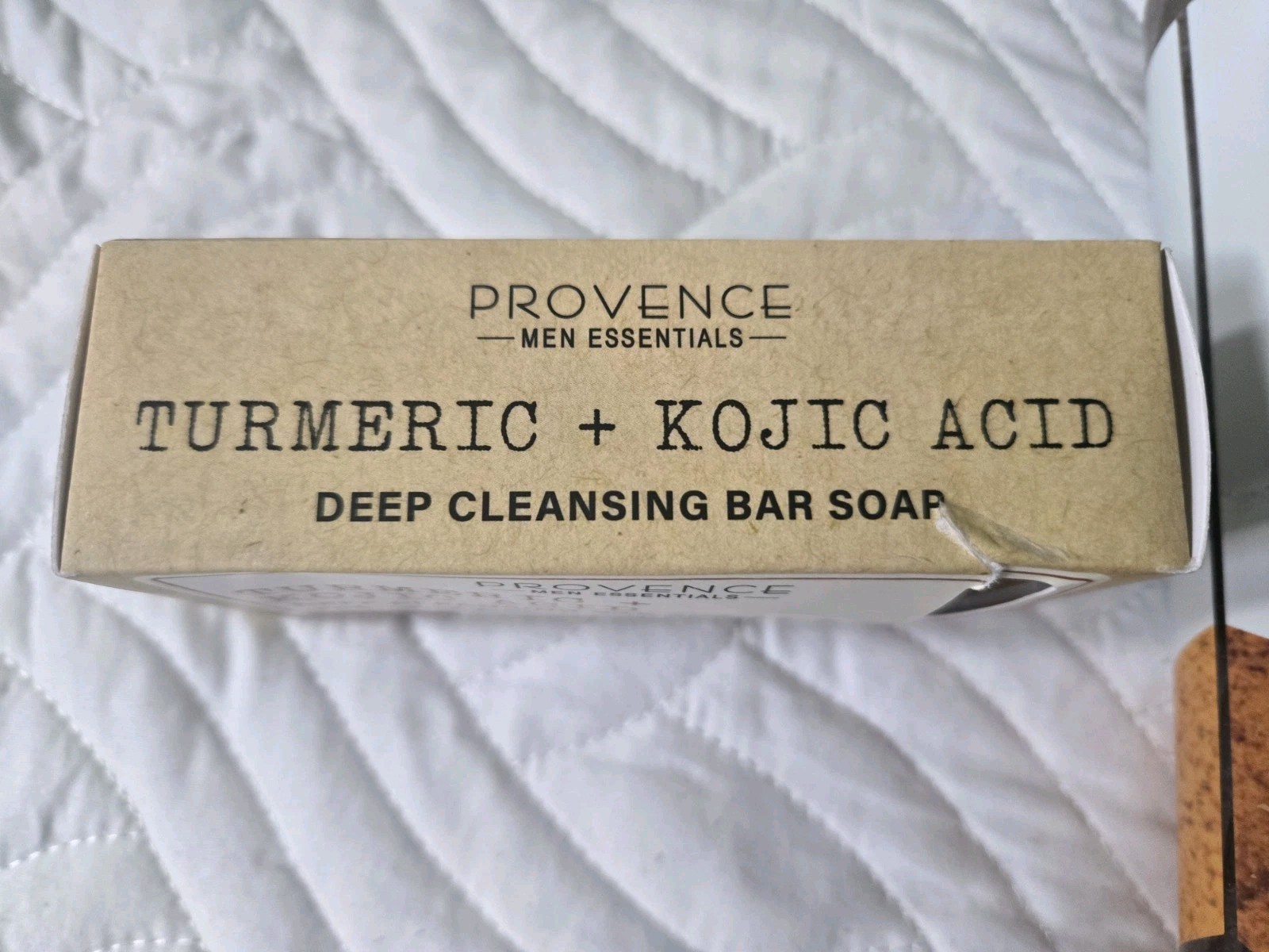 Golden Turmeric Men’s Body Wash 33oz + Provence Turmeric Kojic Soap Bar…
