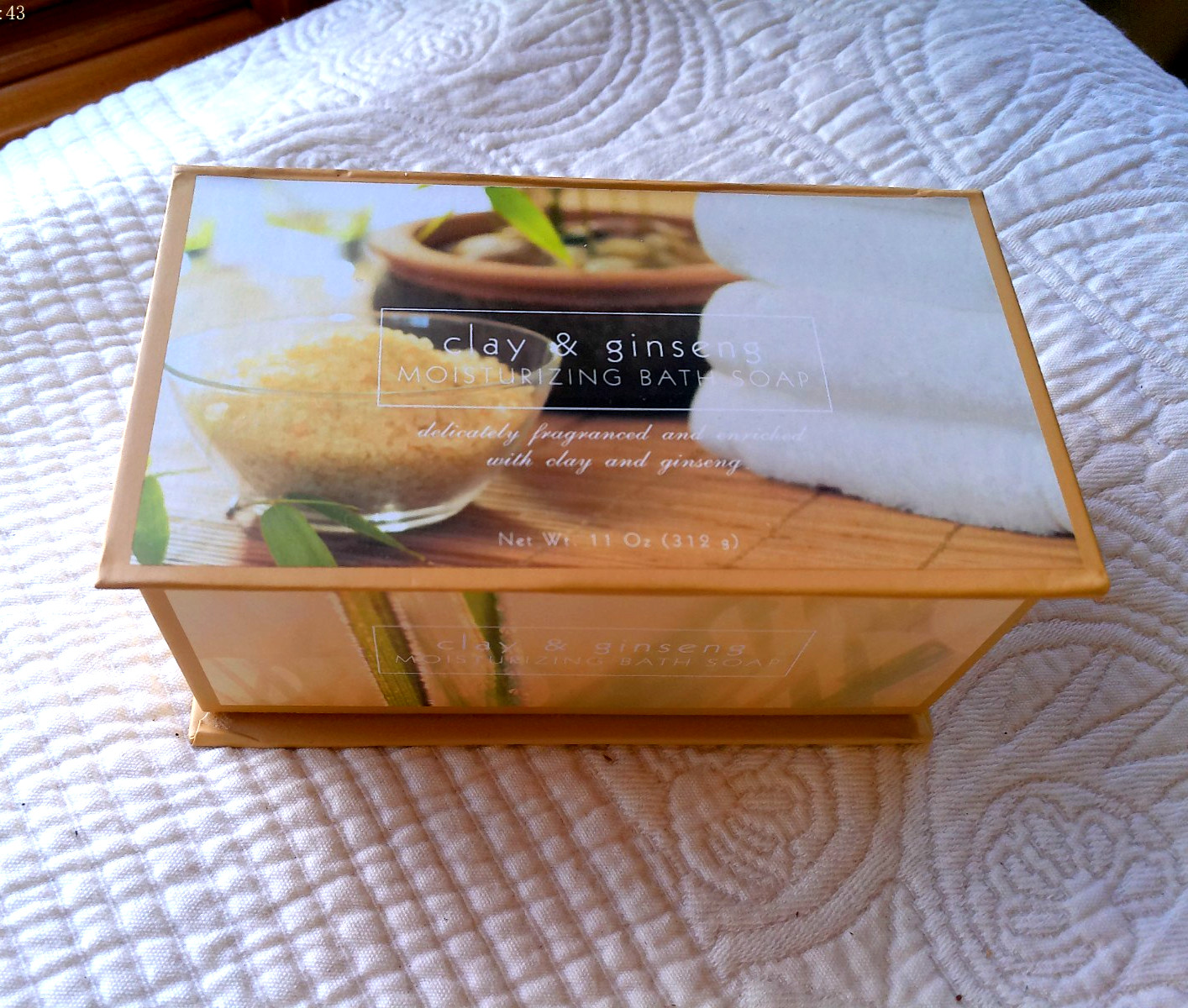 CST CLAY & GINSENG BOXED MOISTURIZING BATH SOAP 11 oz. USA MADE SOOTHING FRAGRAN