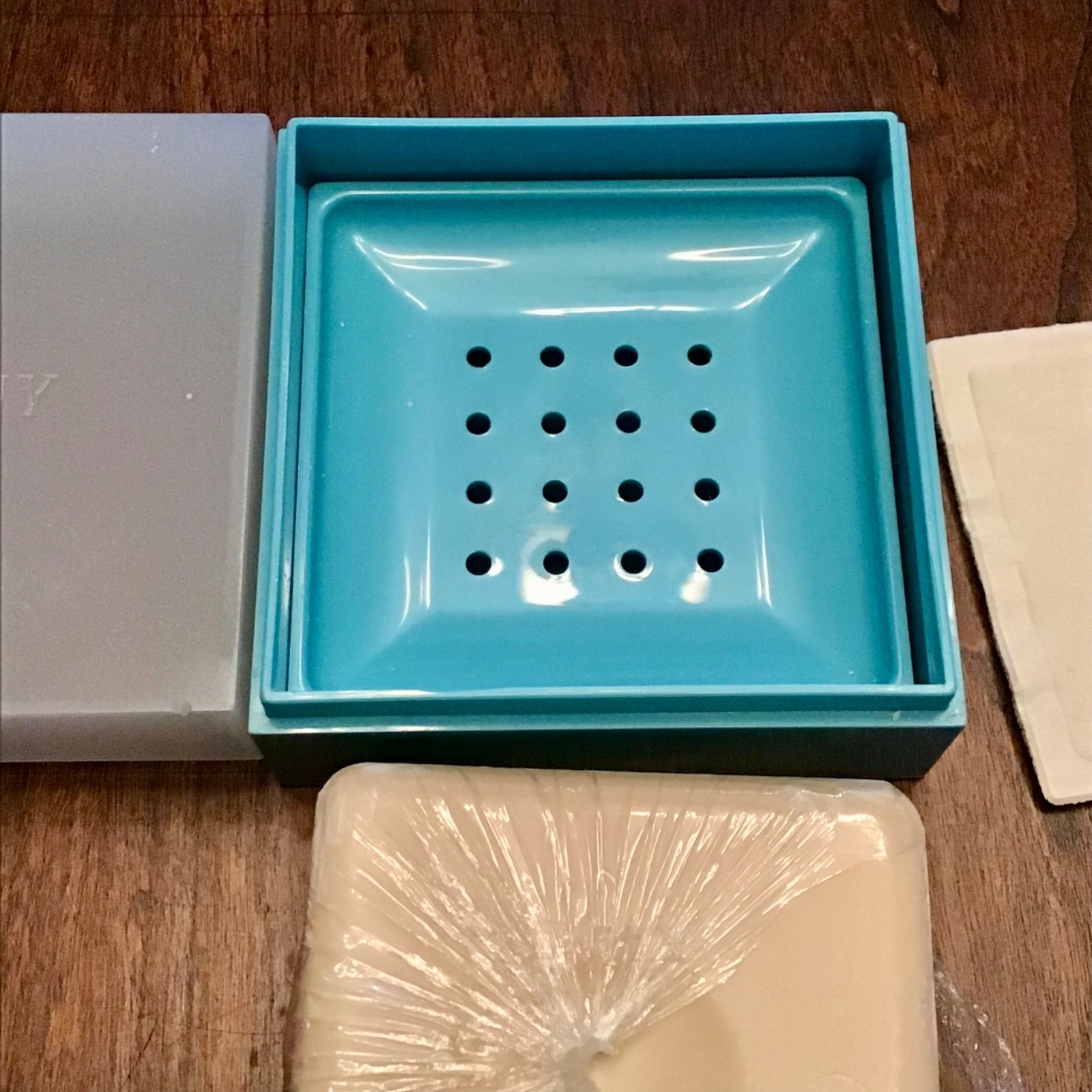 Tiffany & Co. 3.52 Oz. Net Wt. 100G Perfumed Soap in Case Unused READ