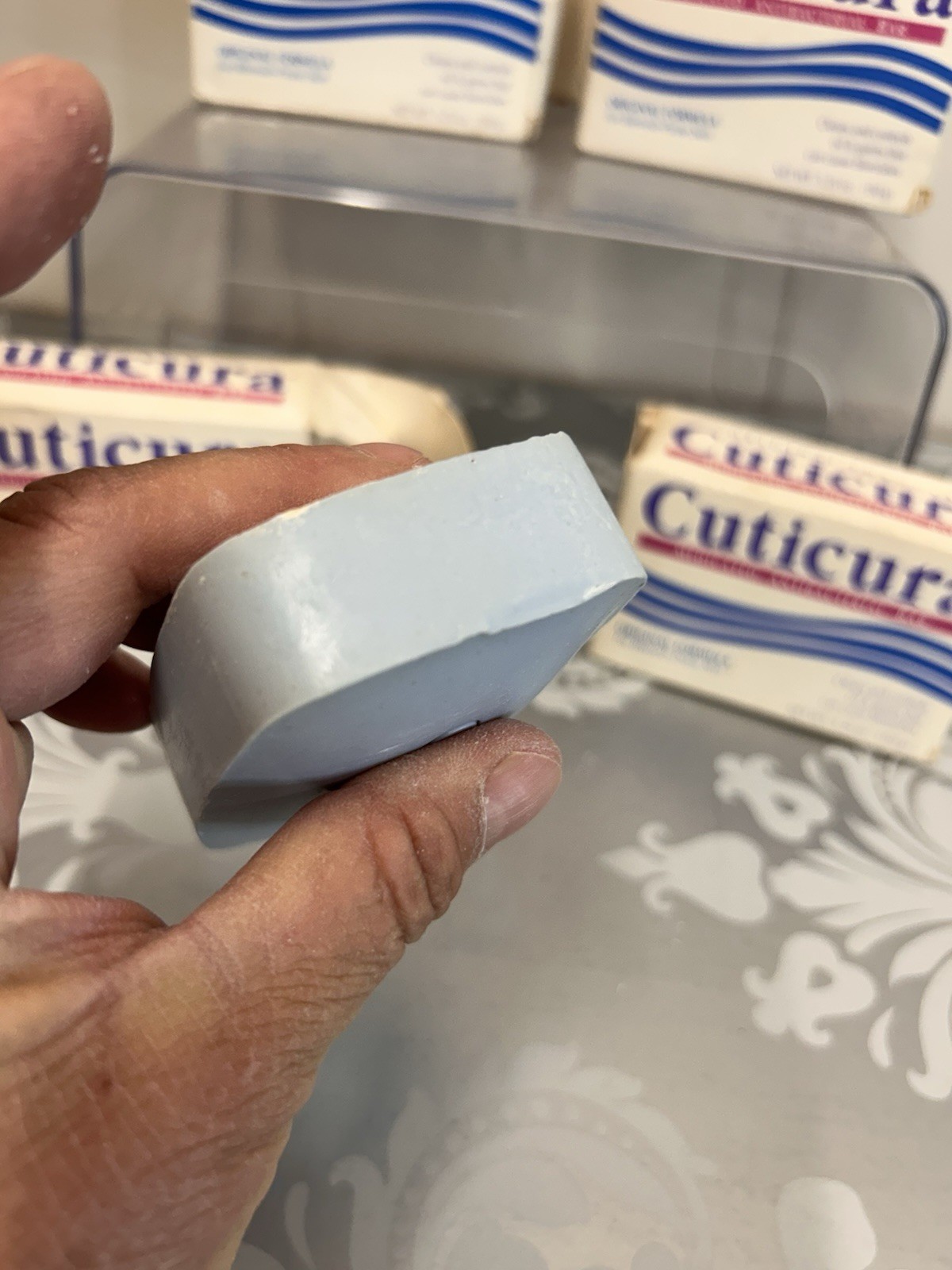 Cuticura Medicated Bar Soap X6 Expired For Props 5.25 Oz Each