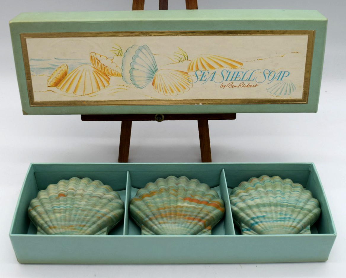 Vintage Box of 3 Large Green SEASHELL SOAPS By Ben Rickert NIB