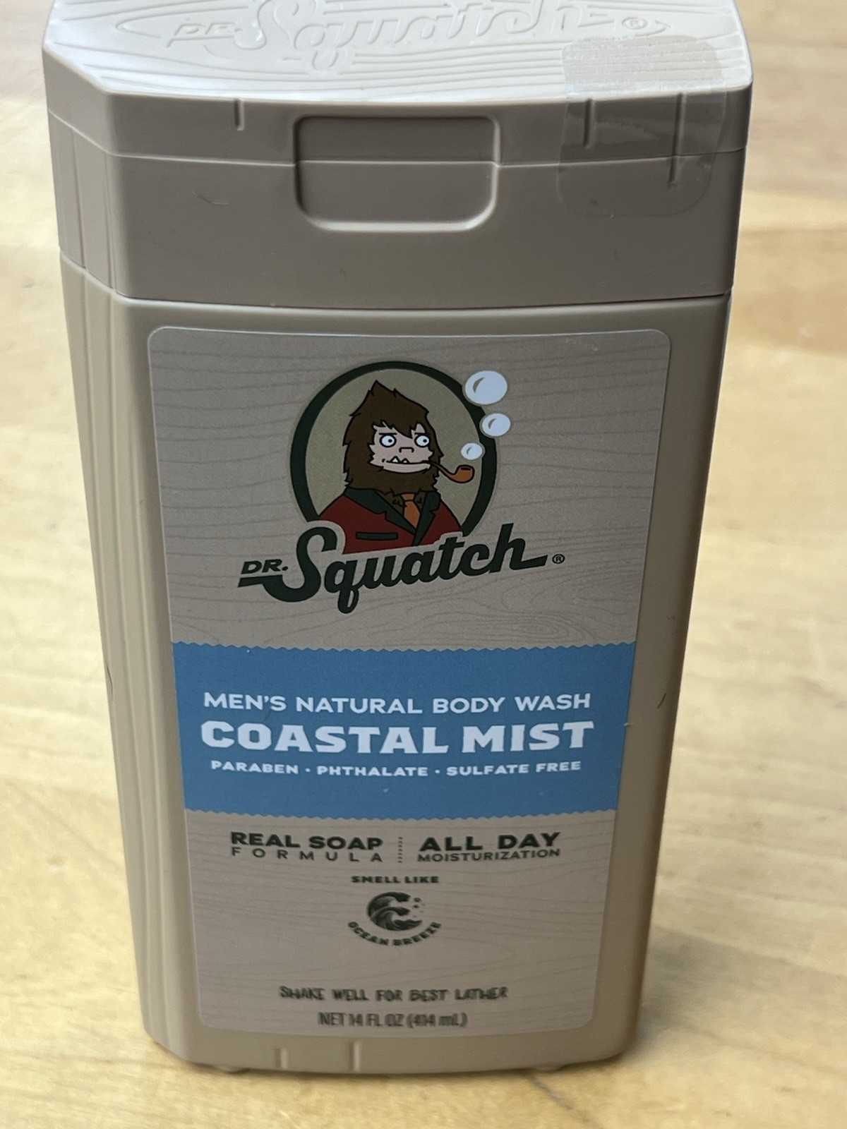 Dr. Squatch Men’s Natural Body Wash coastal mist 14 Fl Oz