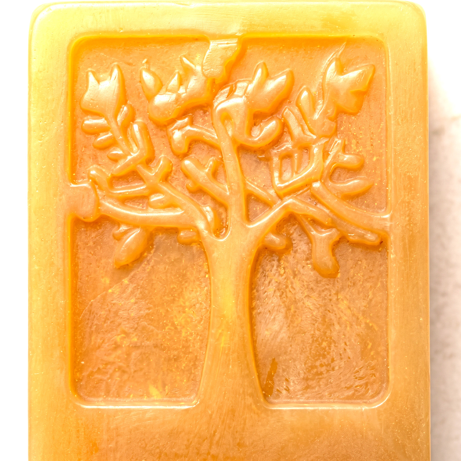 Manuka Honey Turmeric Tallow Soap | Kojic Acid Niacinamide Face Body Cleanser